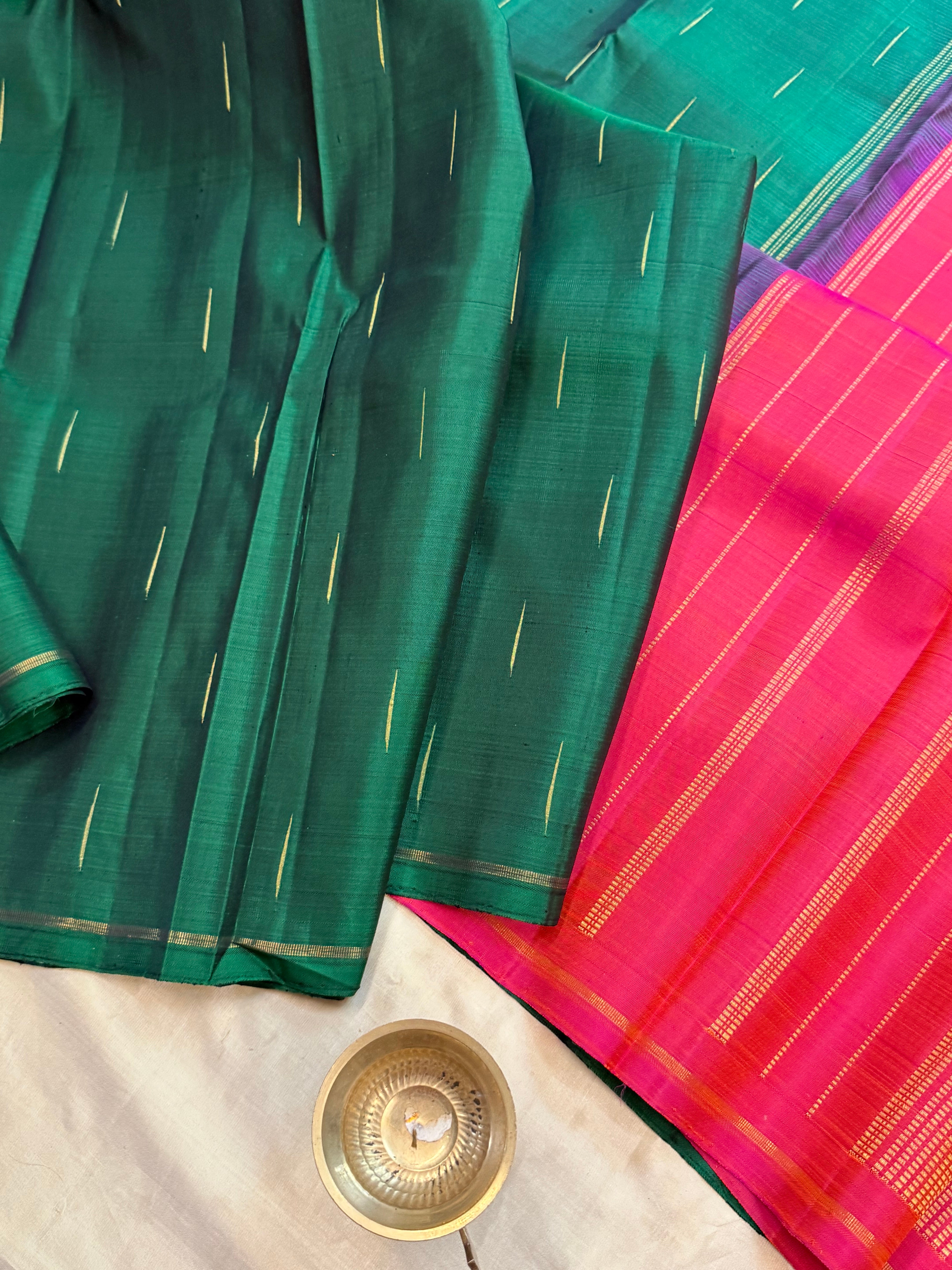Bottle green and pink malli moggu/ Kanjipuram silk