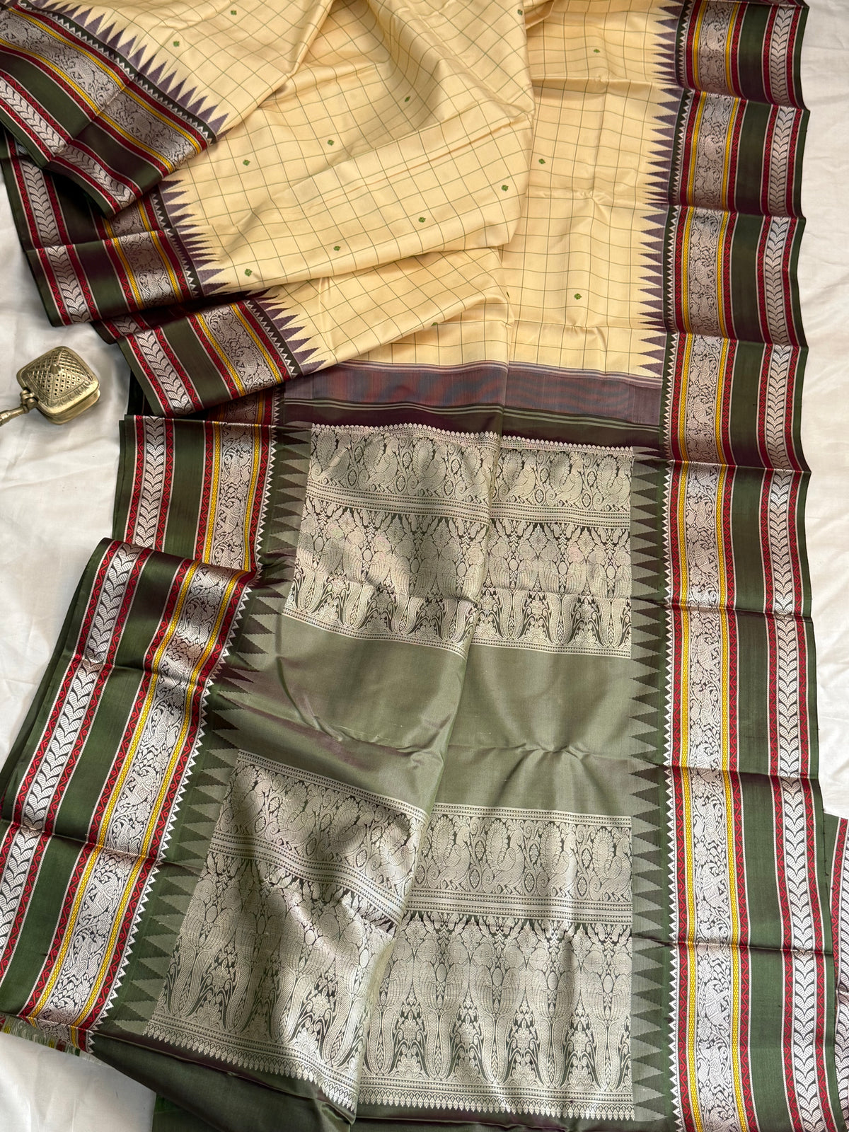 Off sandal kattam butta / Special edition kanjipuram silk