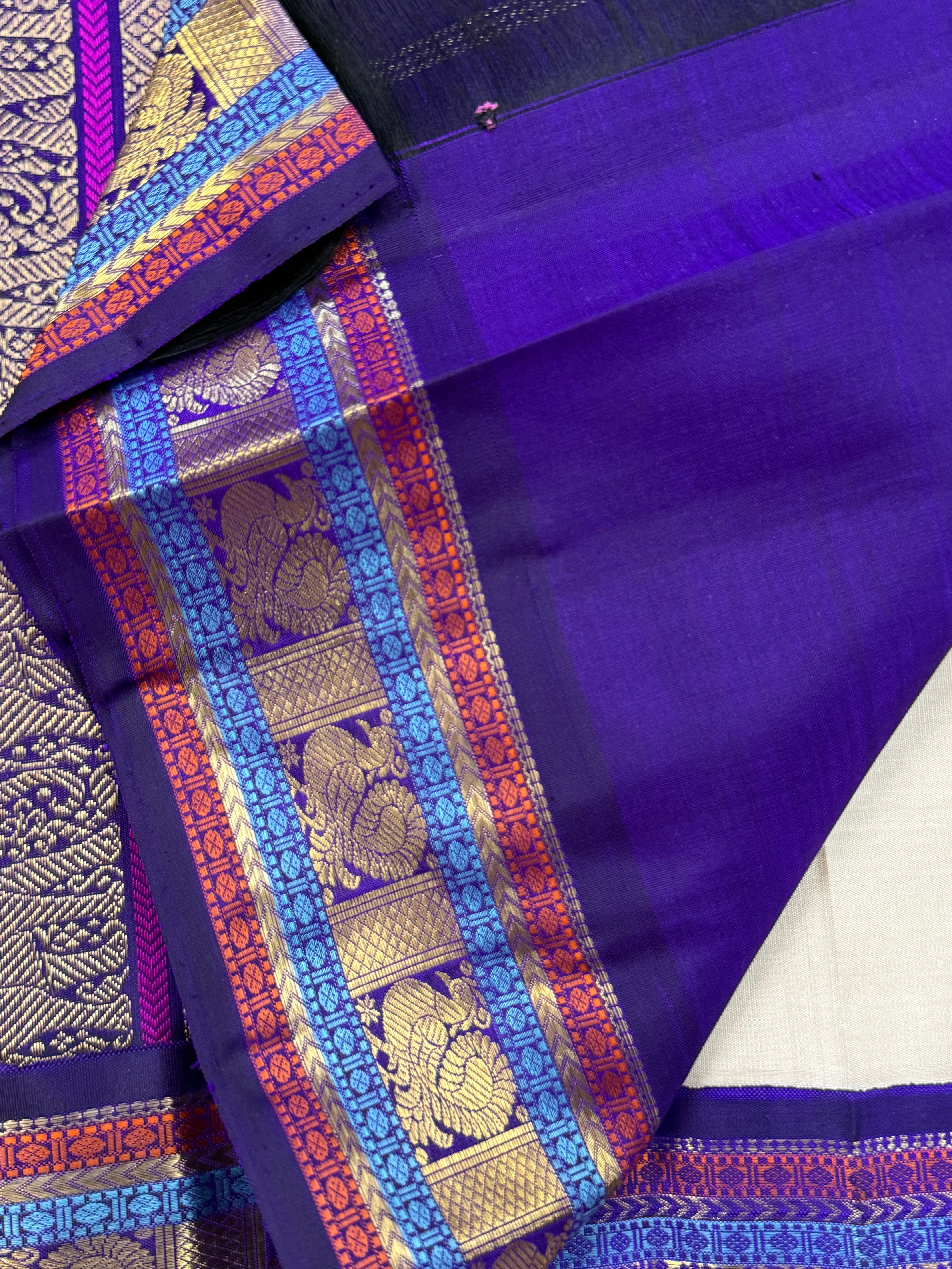 Offwhite and purple thread butta kai korvai/ Kanjipuram silk