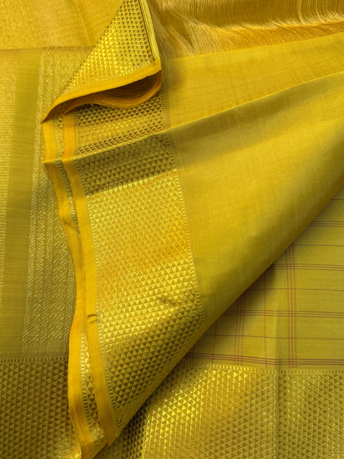Golden thread checks and pure Zari getti border / kanjipuram silk saree clsa 11336
