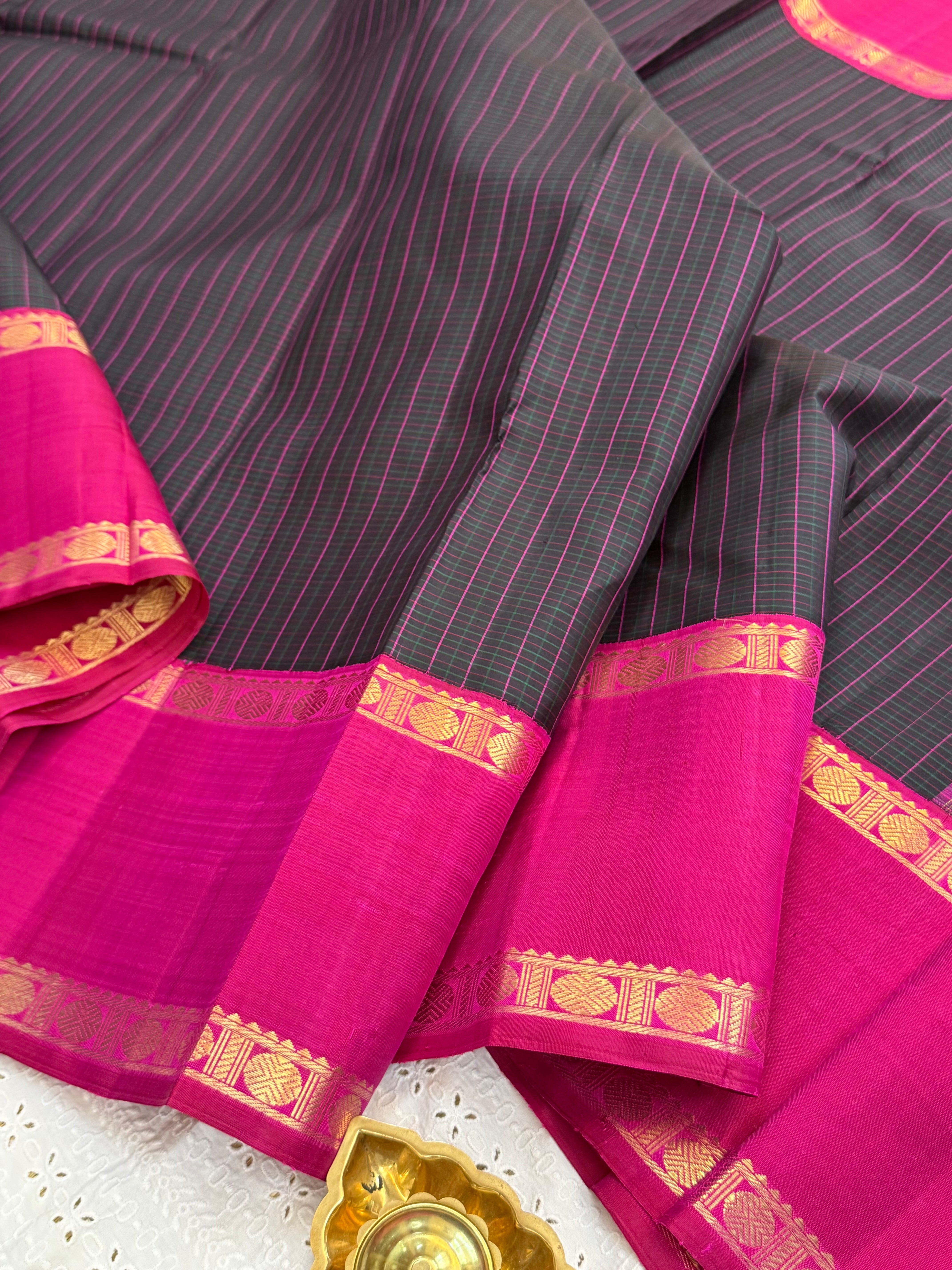 Black vintage kattam rettapet border/ Kanjipuram silk CL8449