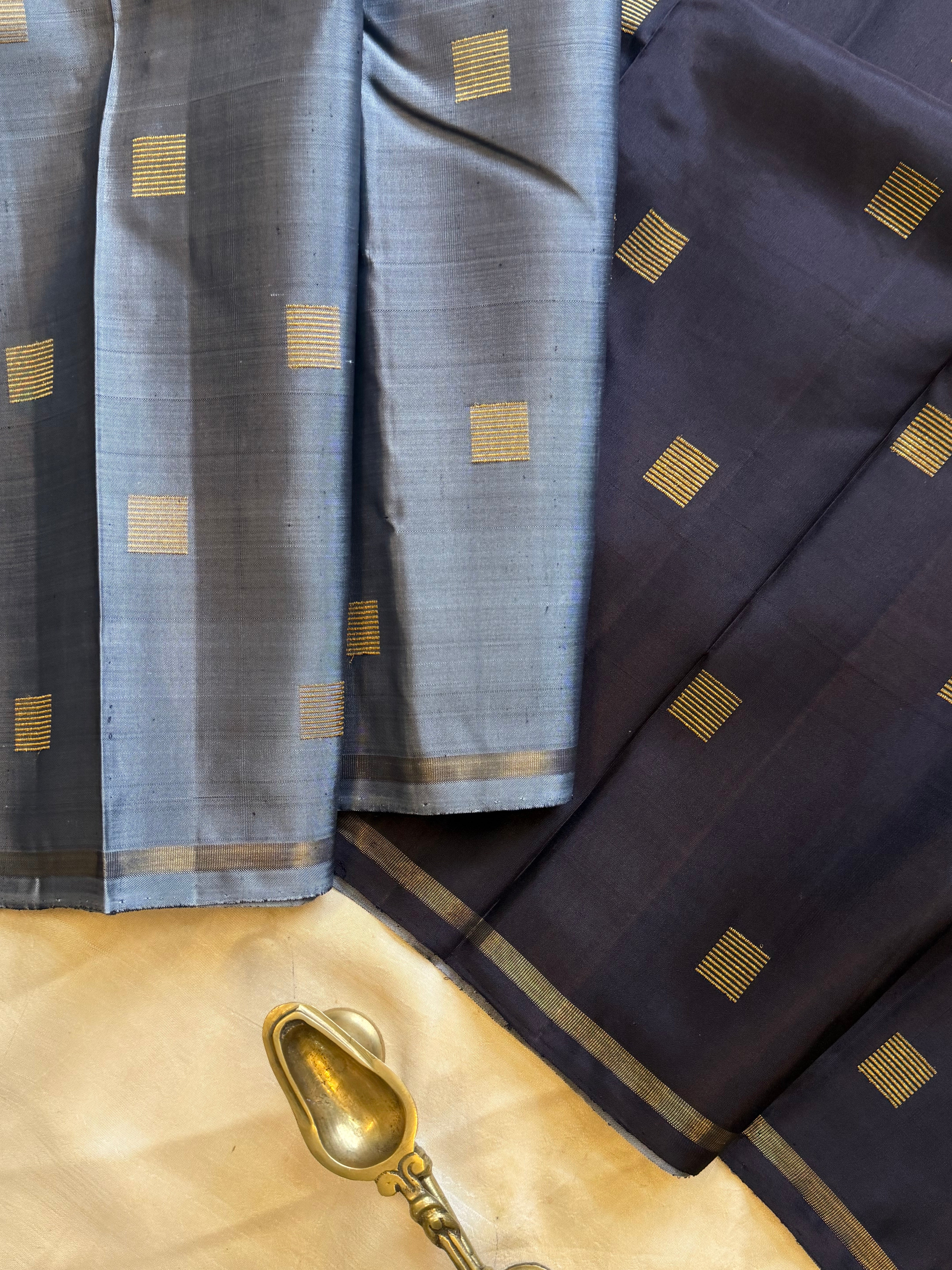 Alavu:  araibagam box Butta kanjipuram silk