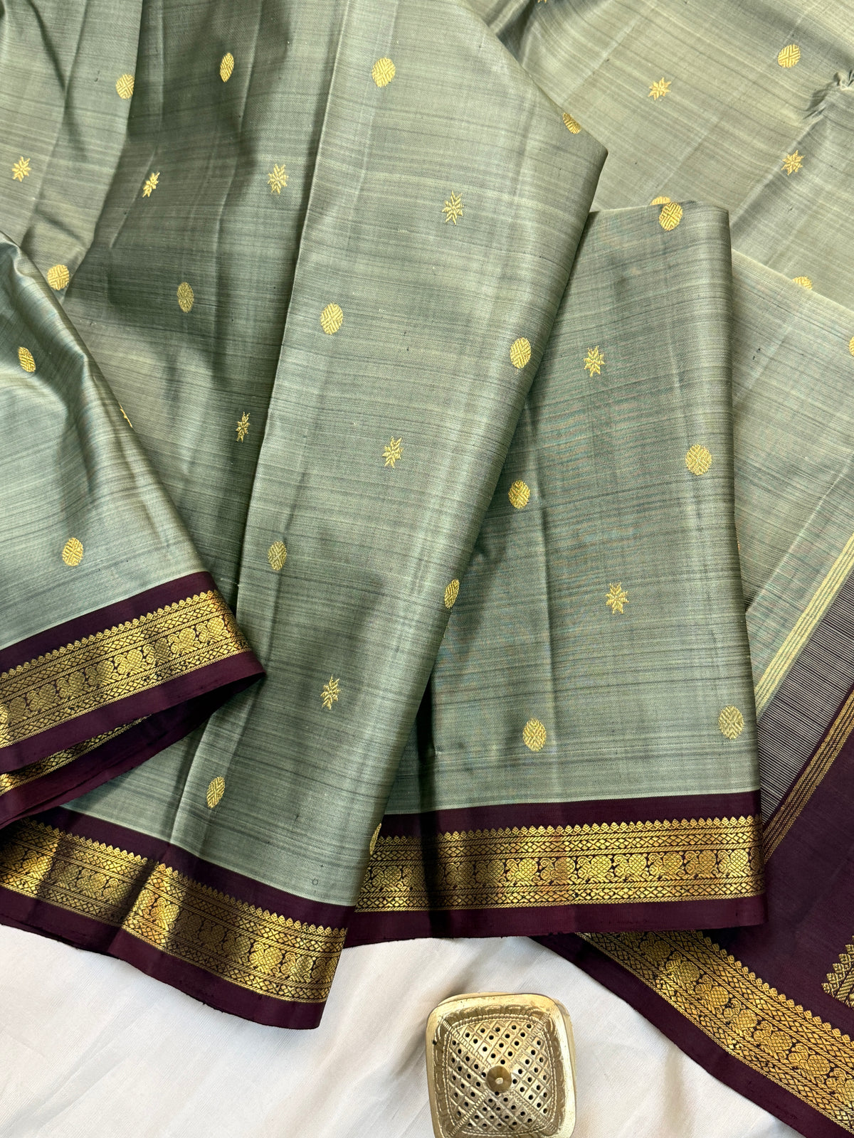 pastel olive green and small border pure Zari / kanjipuram silk saree clsa 12032