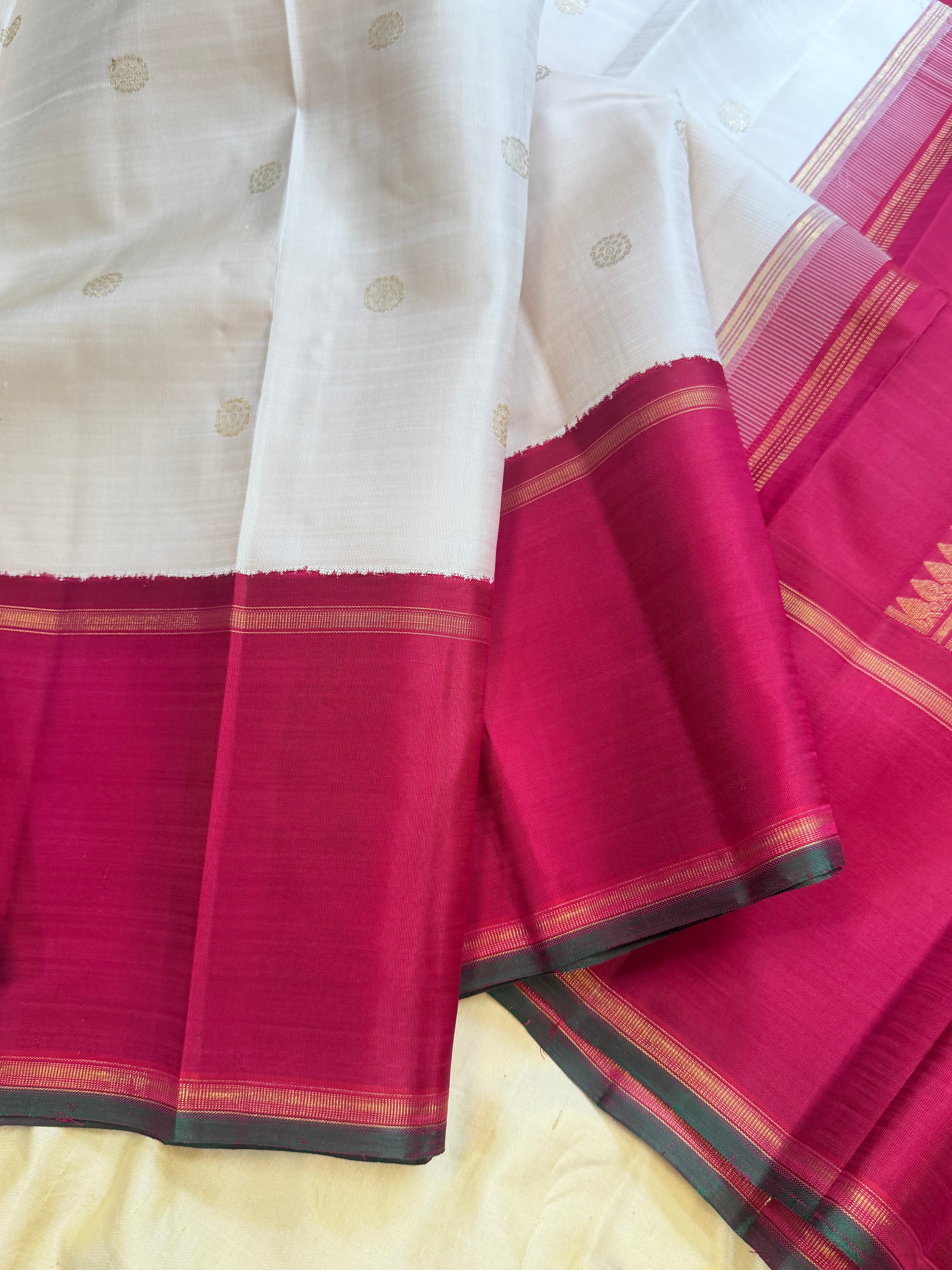 Maha : off white collection of Korvai Kanjipuram