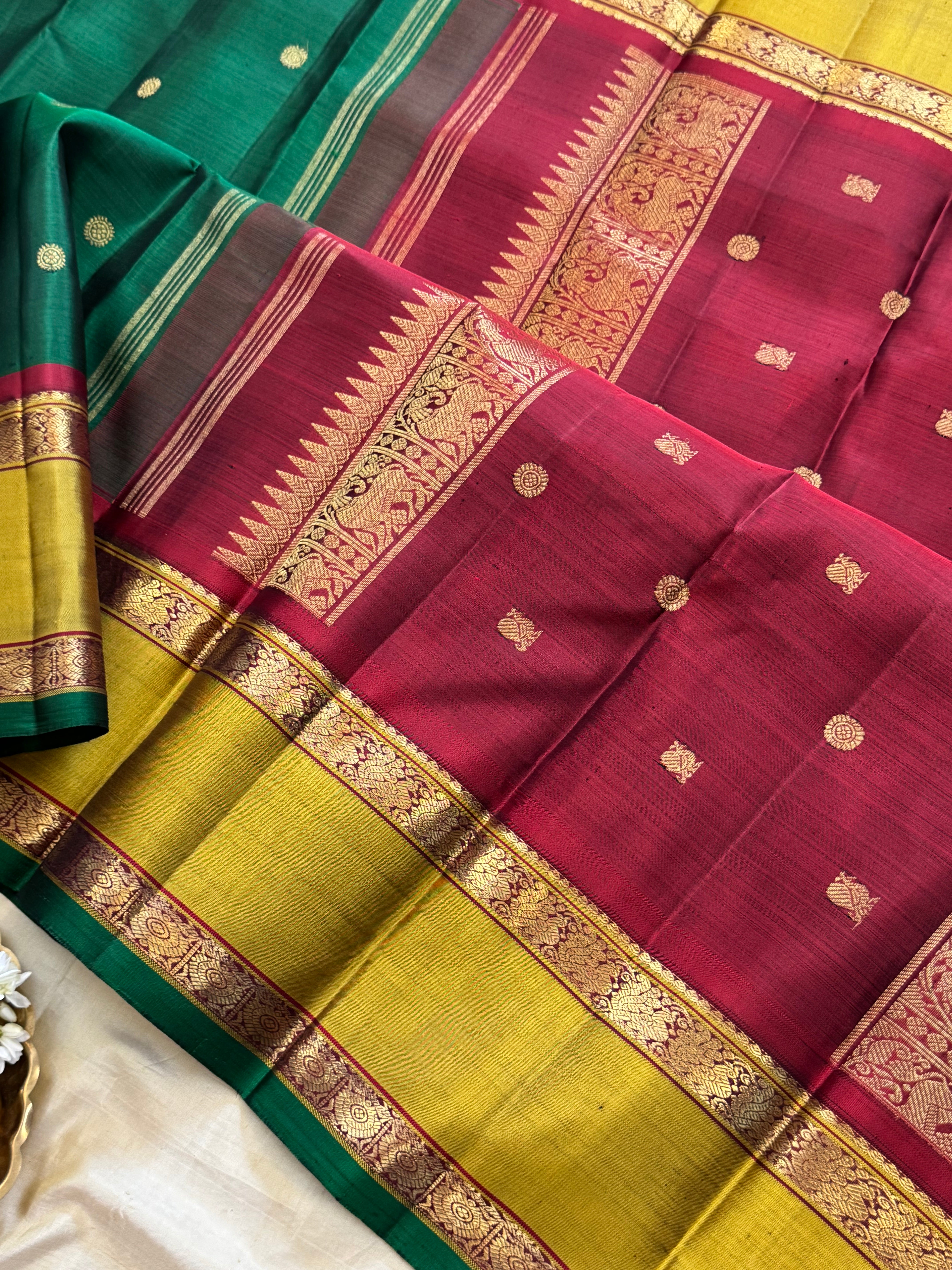 Forest green body chakram Butta rette pet border / kanjipuram silk CLSA10458
