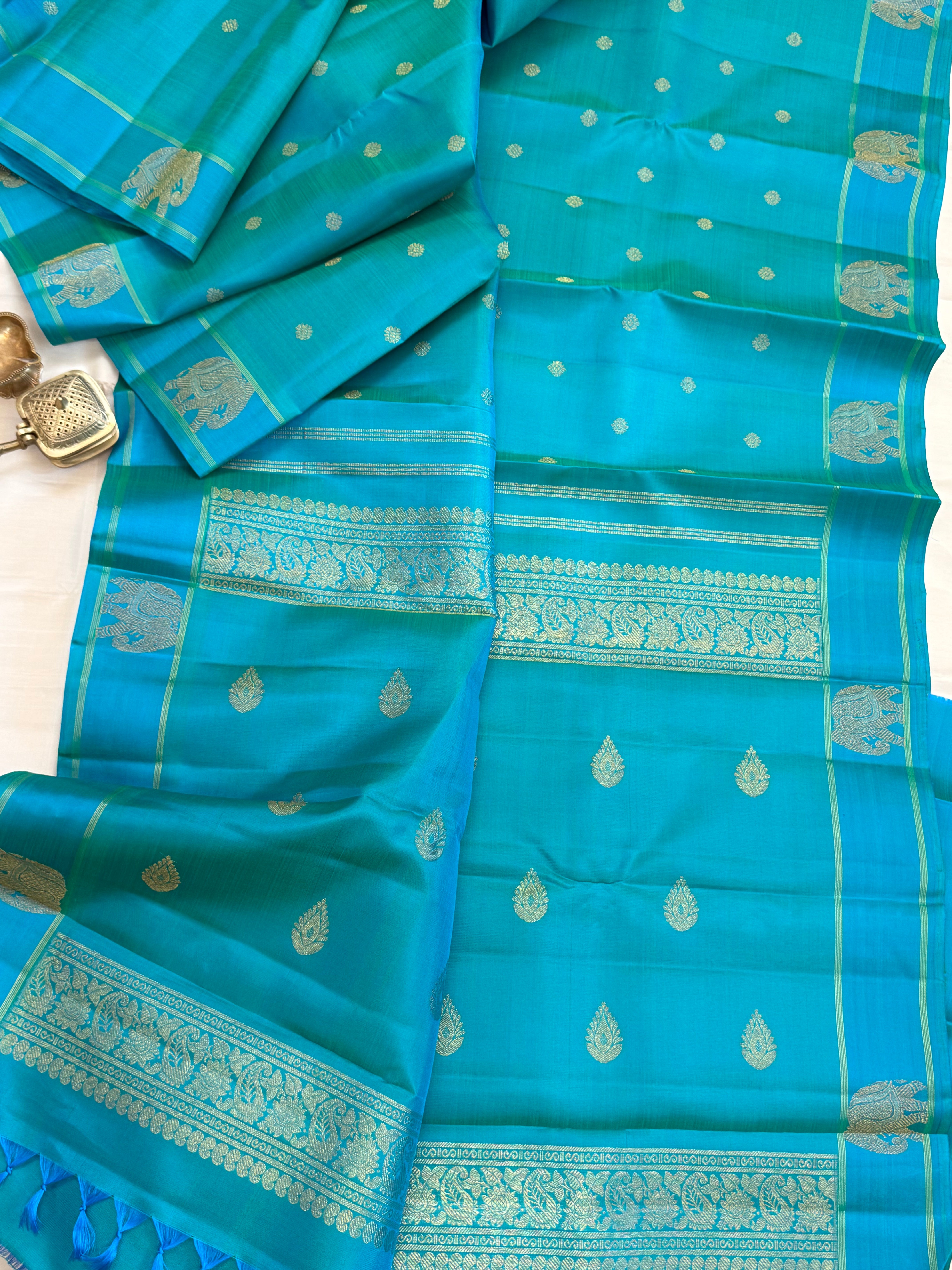 Sea blue with border elephant Butta / kanjipuram silk saree clsa 11106