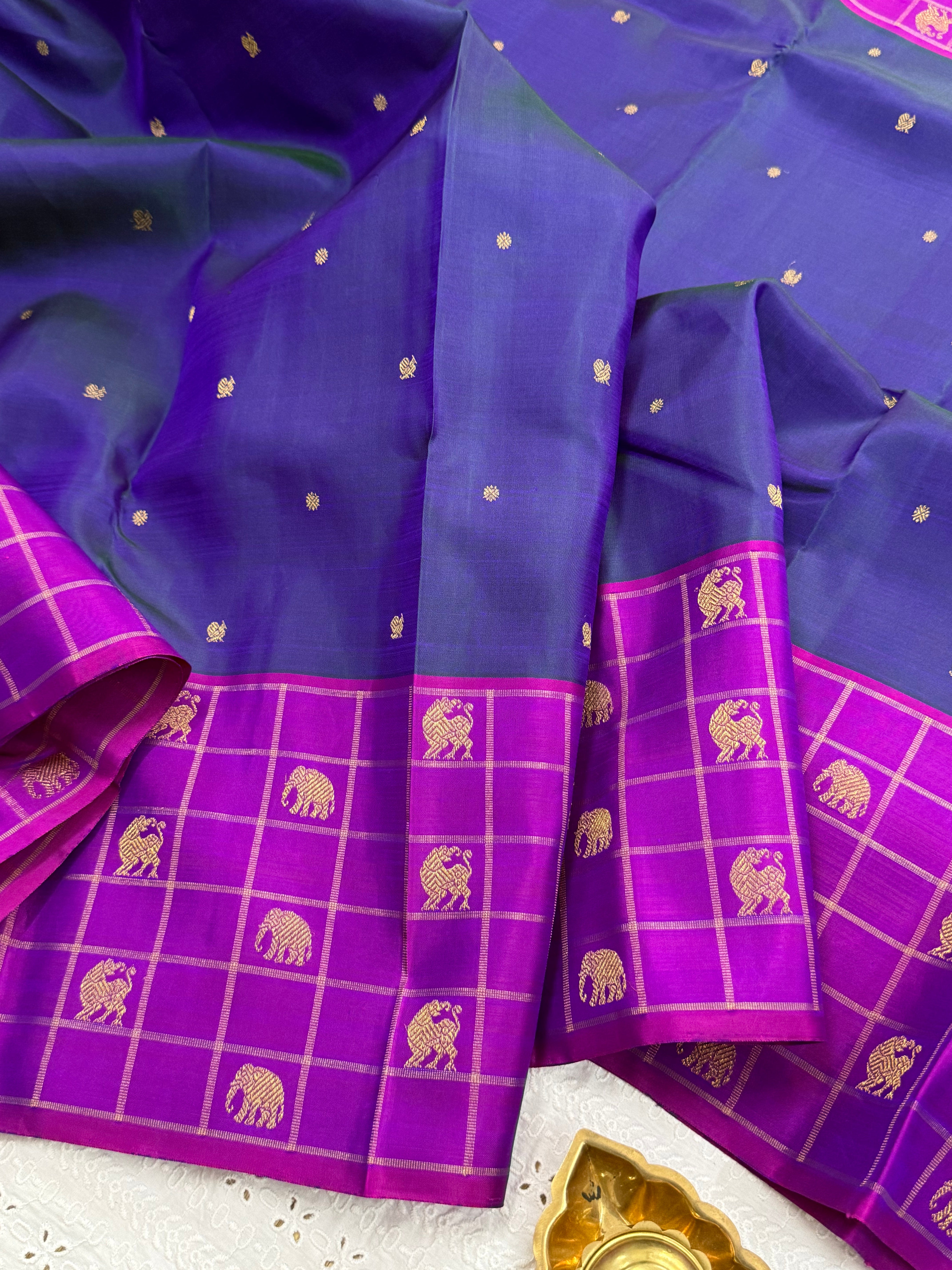 MAYILKAZHUTHU BORDER KATTAM BUTTA/KANJIPURM SILK SAREE CLSA 7234