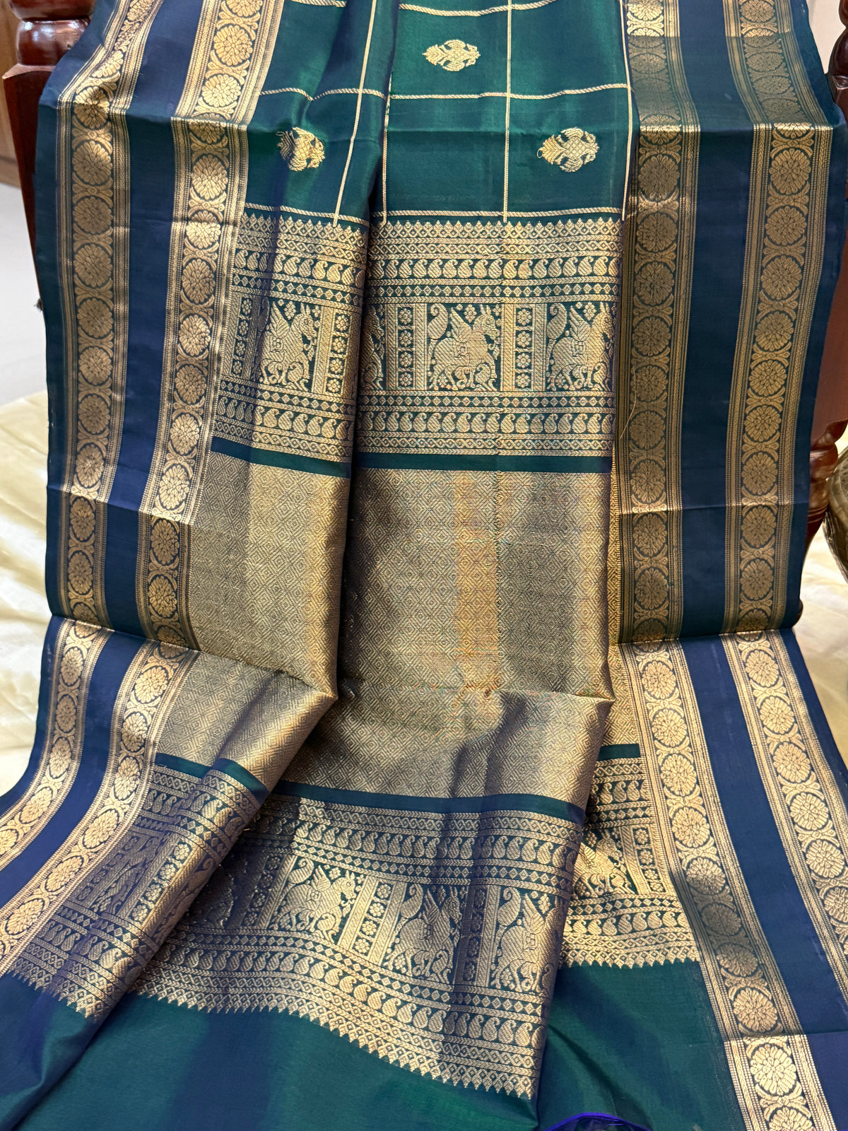 Premium silk cotton irutalaipakshi butta with kattam/ clsa 12389