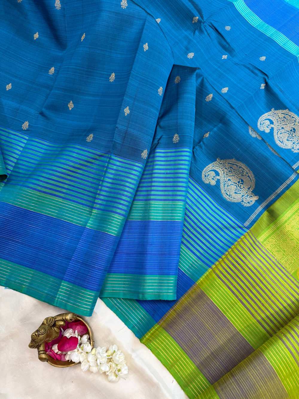 Mayilkazhuthu Punai pet / kanjipuram silk