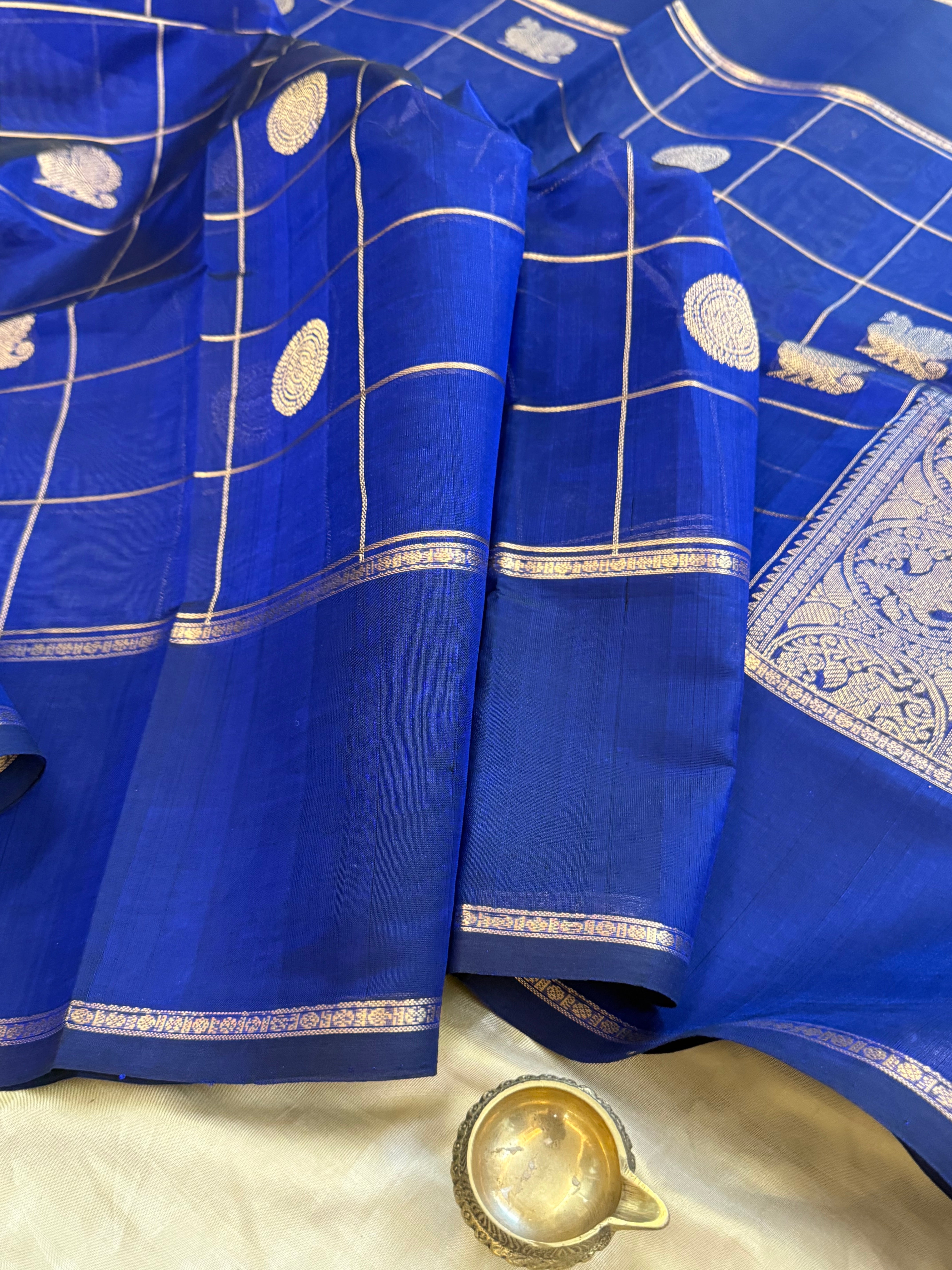 Blue kattam butta / Silk Cotton