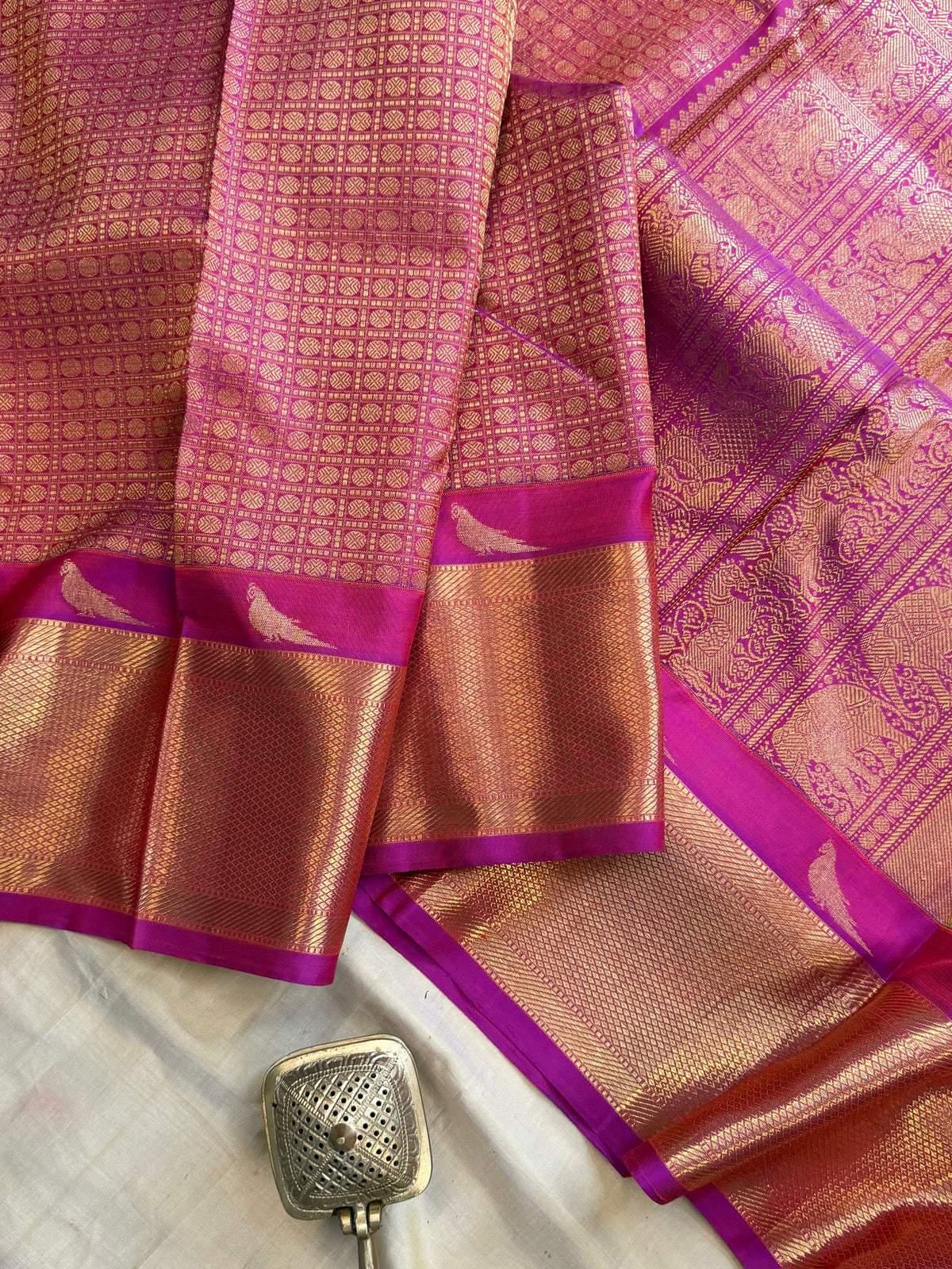 Bridal- Zari kattam butta and border Kili getti pet pure zari / Kanjipuram silk saree clsa 4268