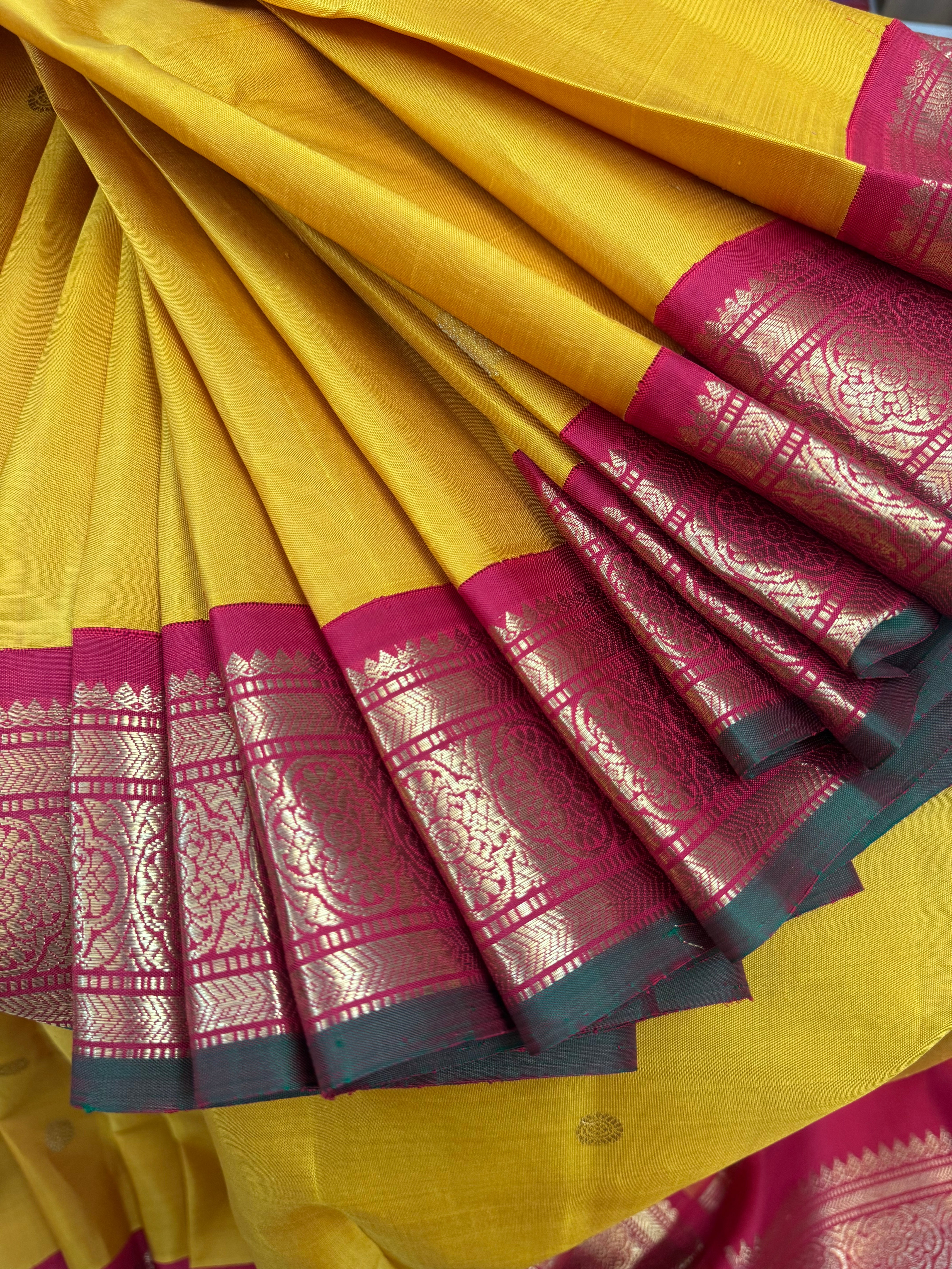 Mustard YELLOW AND RED KORVAI / KANJIPURAM SILK SAREE CLSA8923