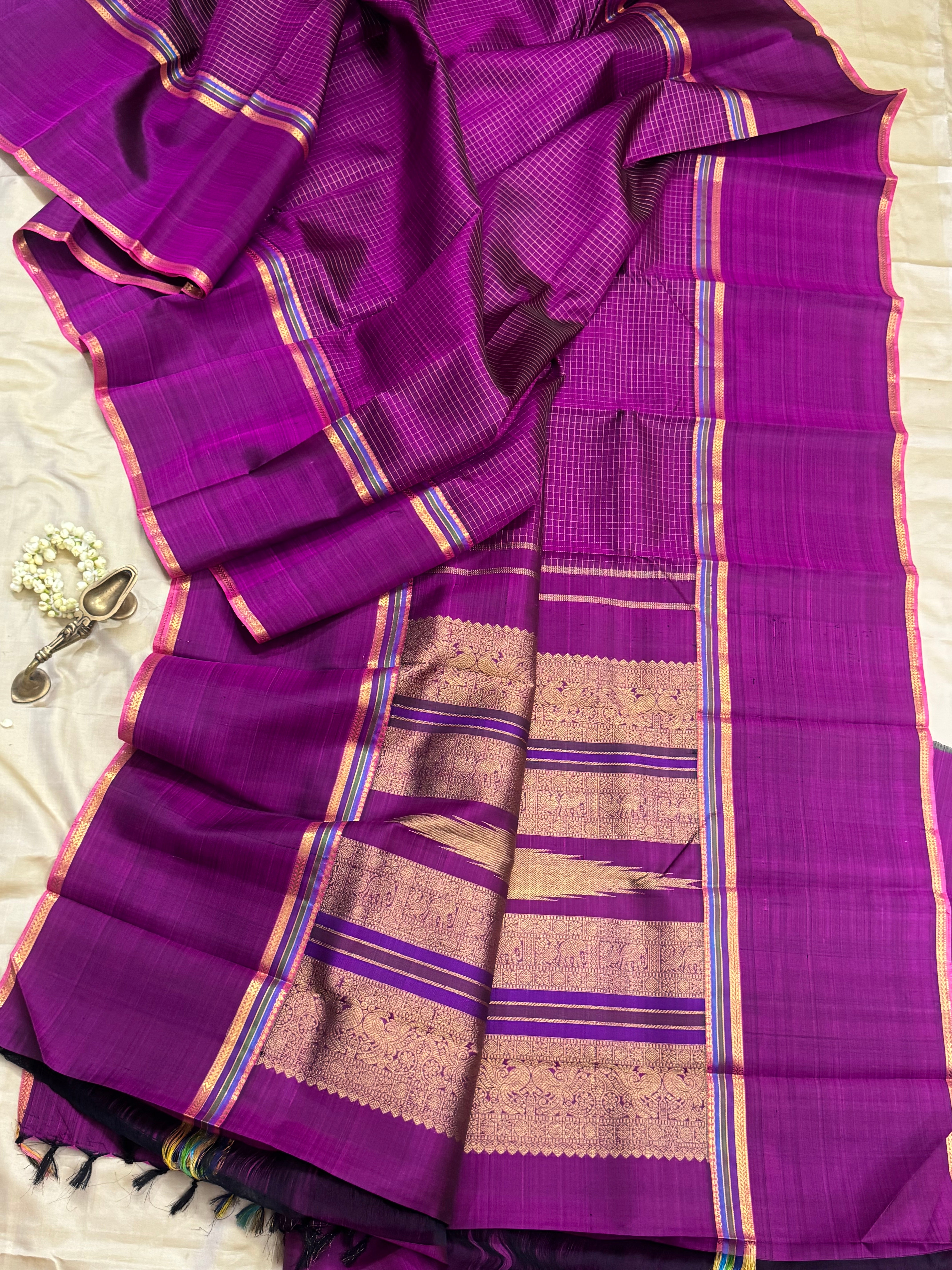 Long border style zari kattam Long border. / kanjipuram silk