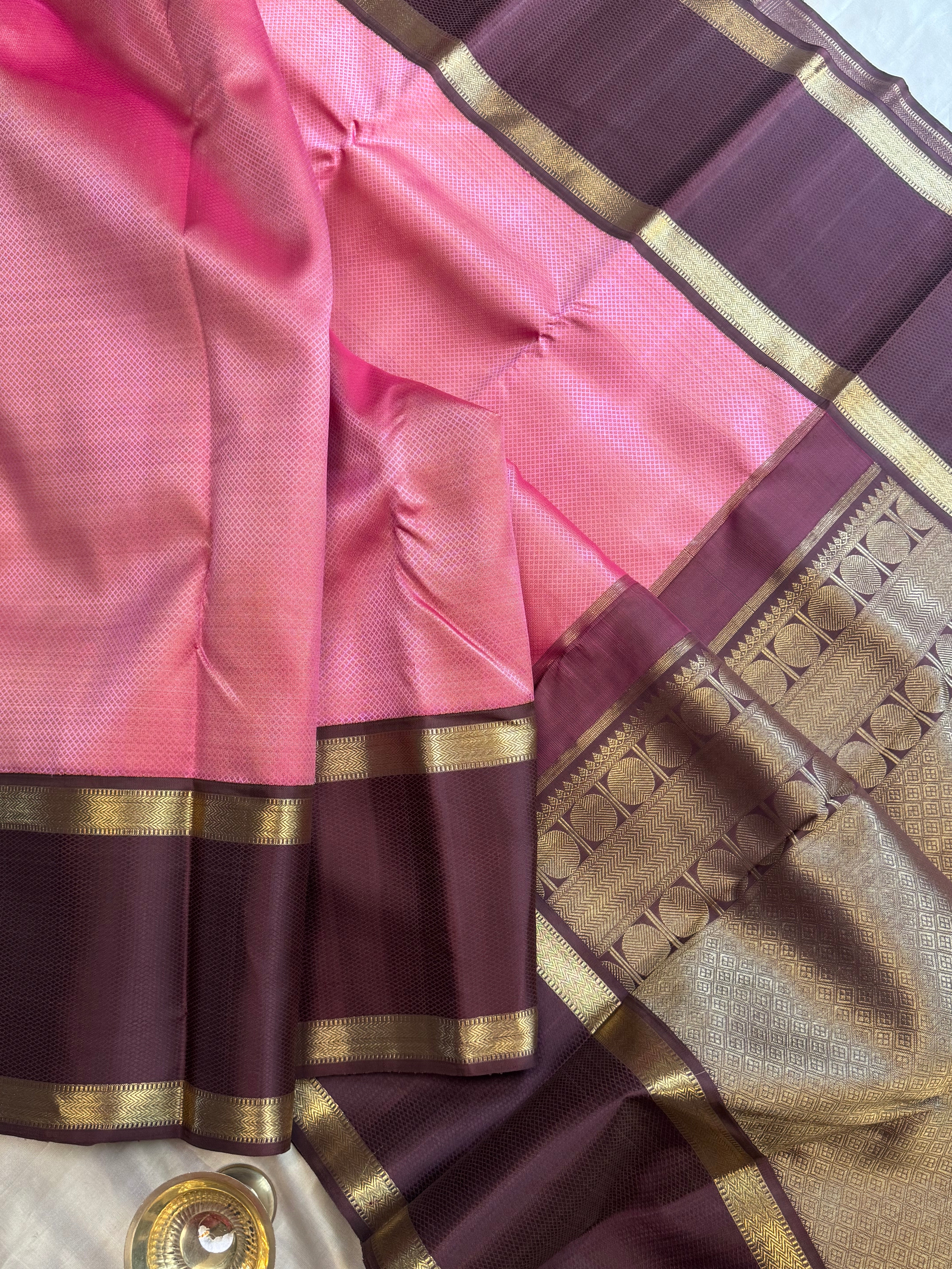 Geva pink kuil kann thread work 5.40m: kanjipuram silk