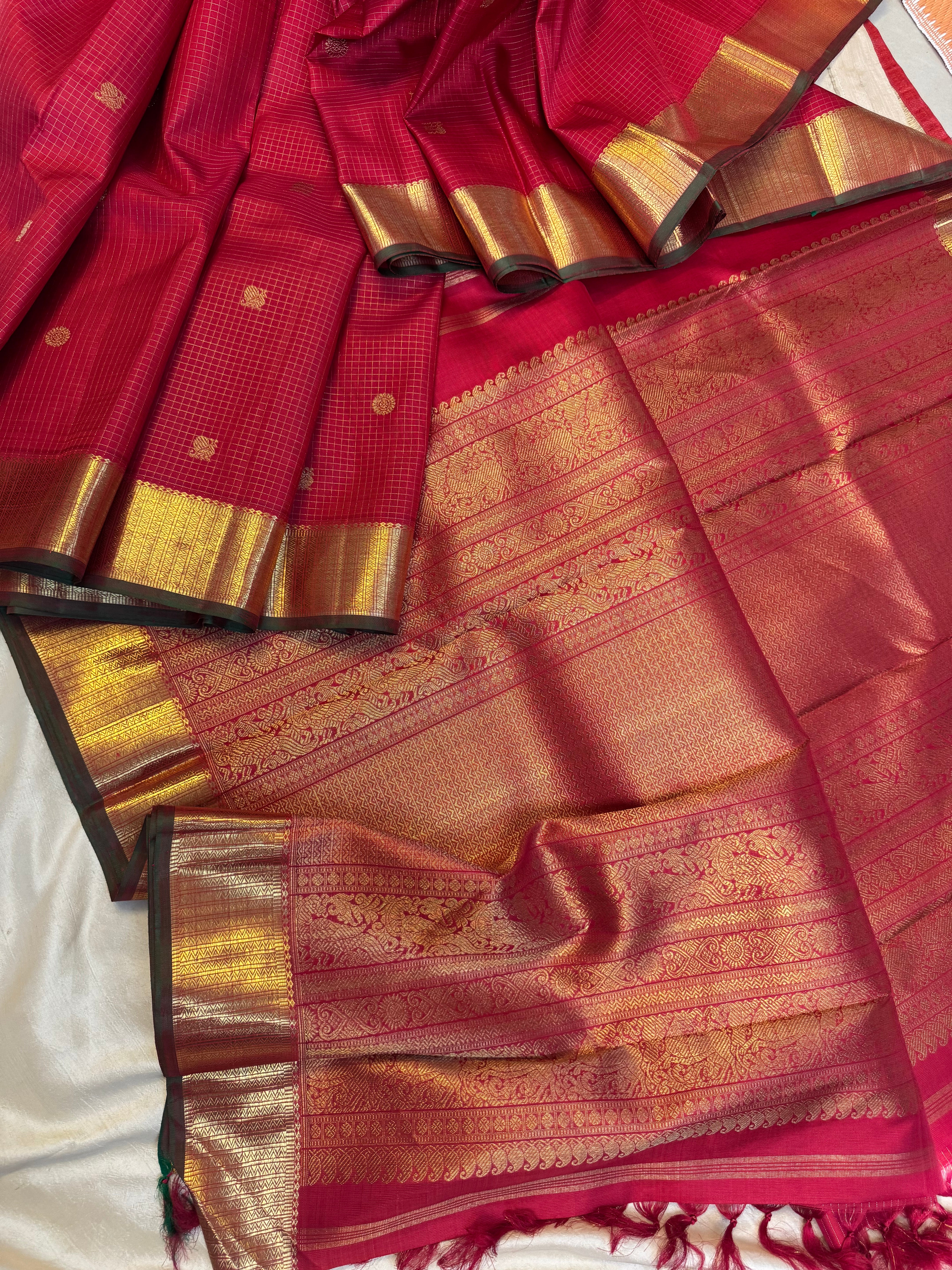 Araku red Zari Kattam  / Kanjipuram silk
