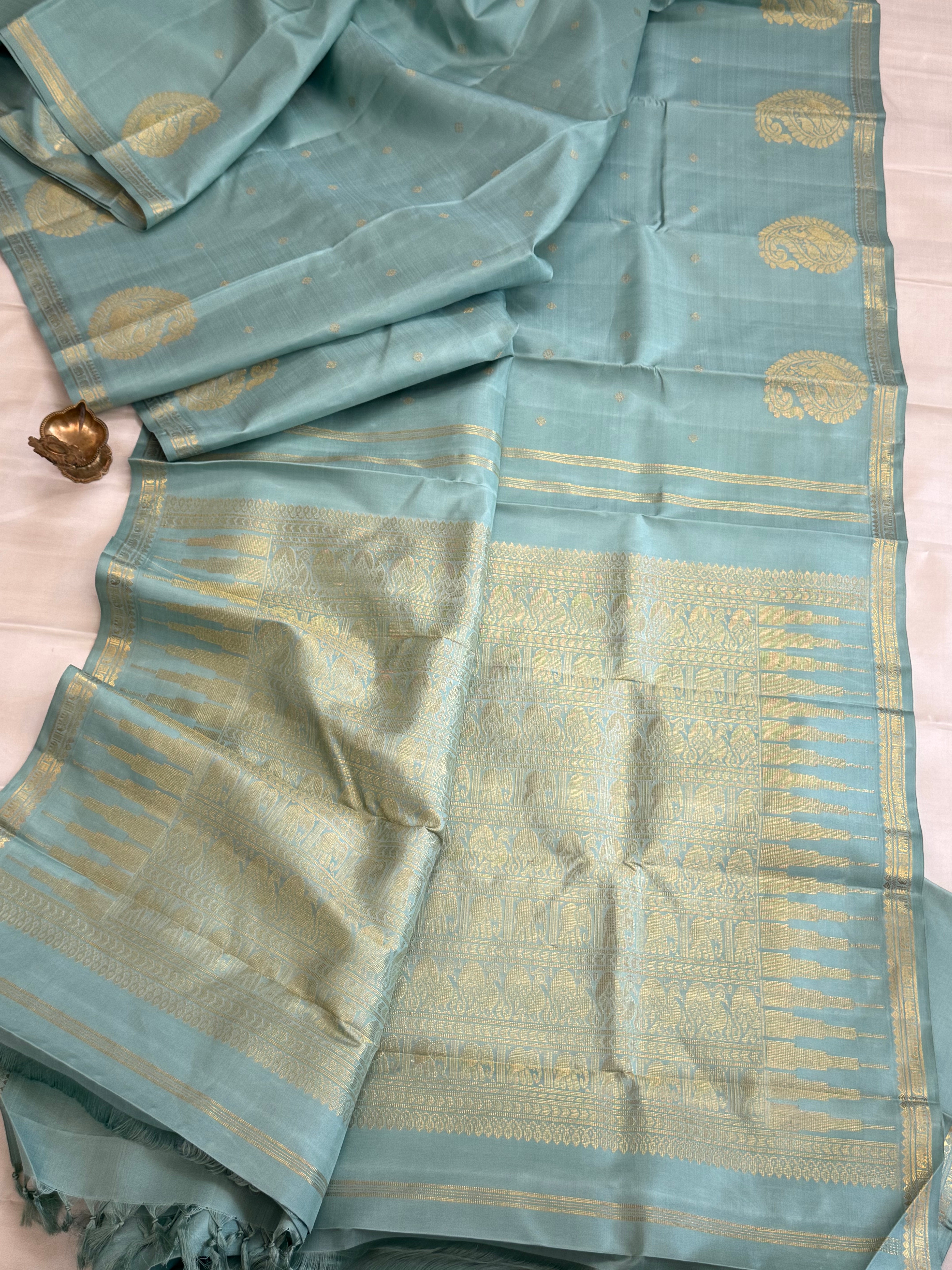 POWDER BLUISH GREEN SHADE ADAI WEAVING / kanjipuram silk CLSA10979
