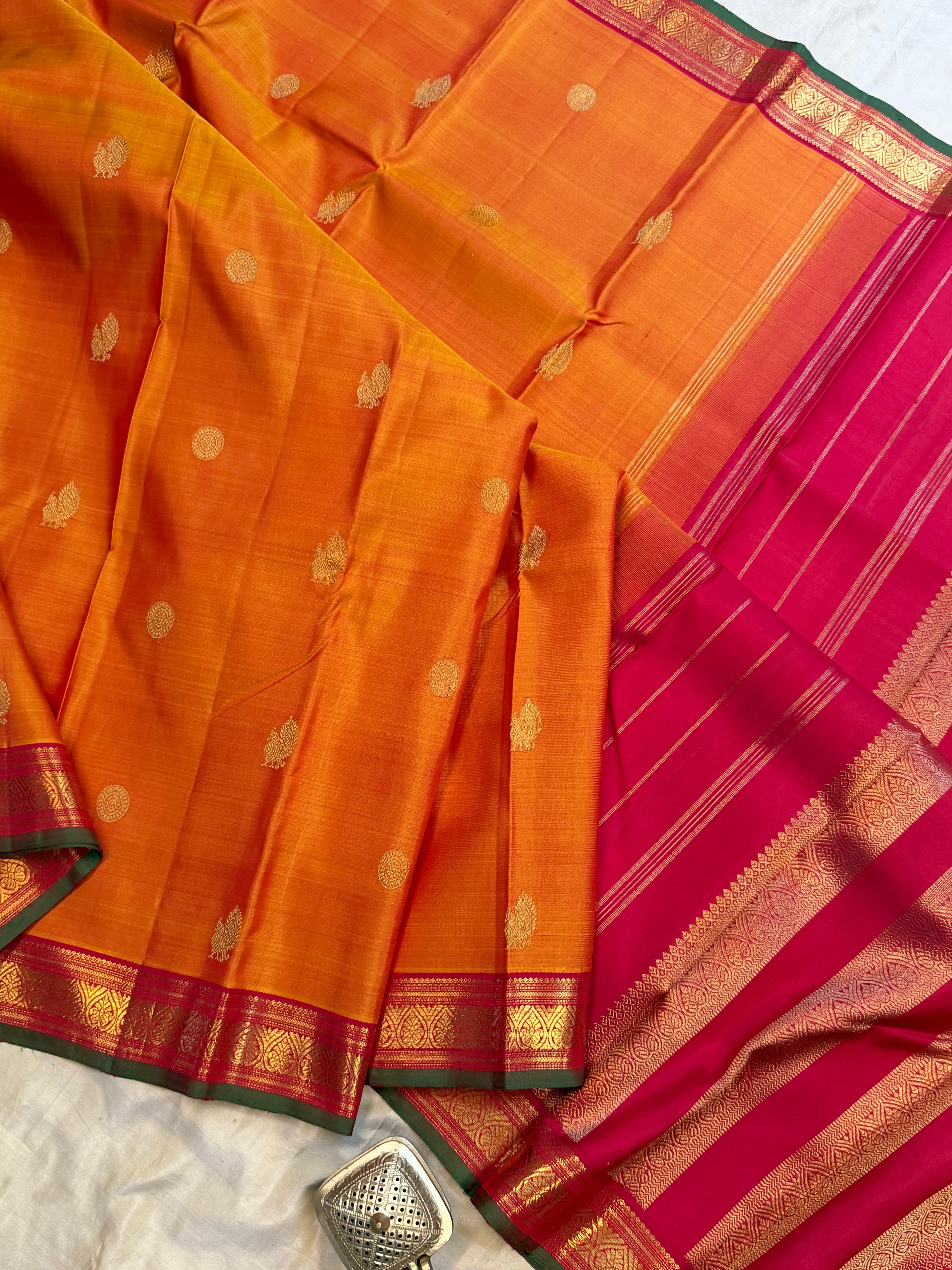 Permam : Simha color small border.  / Kanjipuram silk CL5911