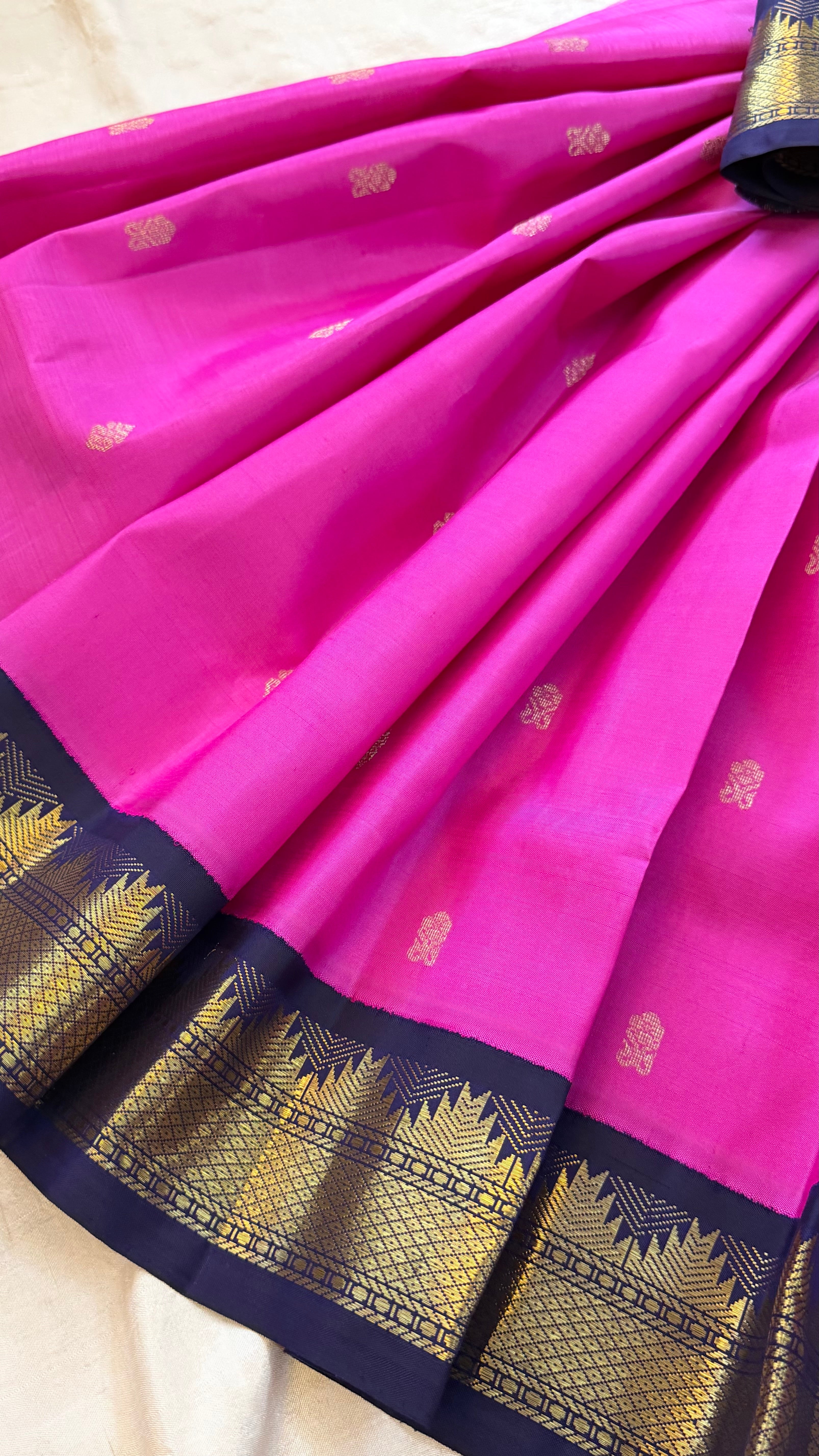 Dark pink Paavadai set korvai 4 to 6 years