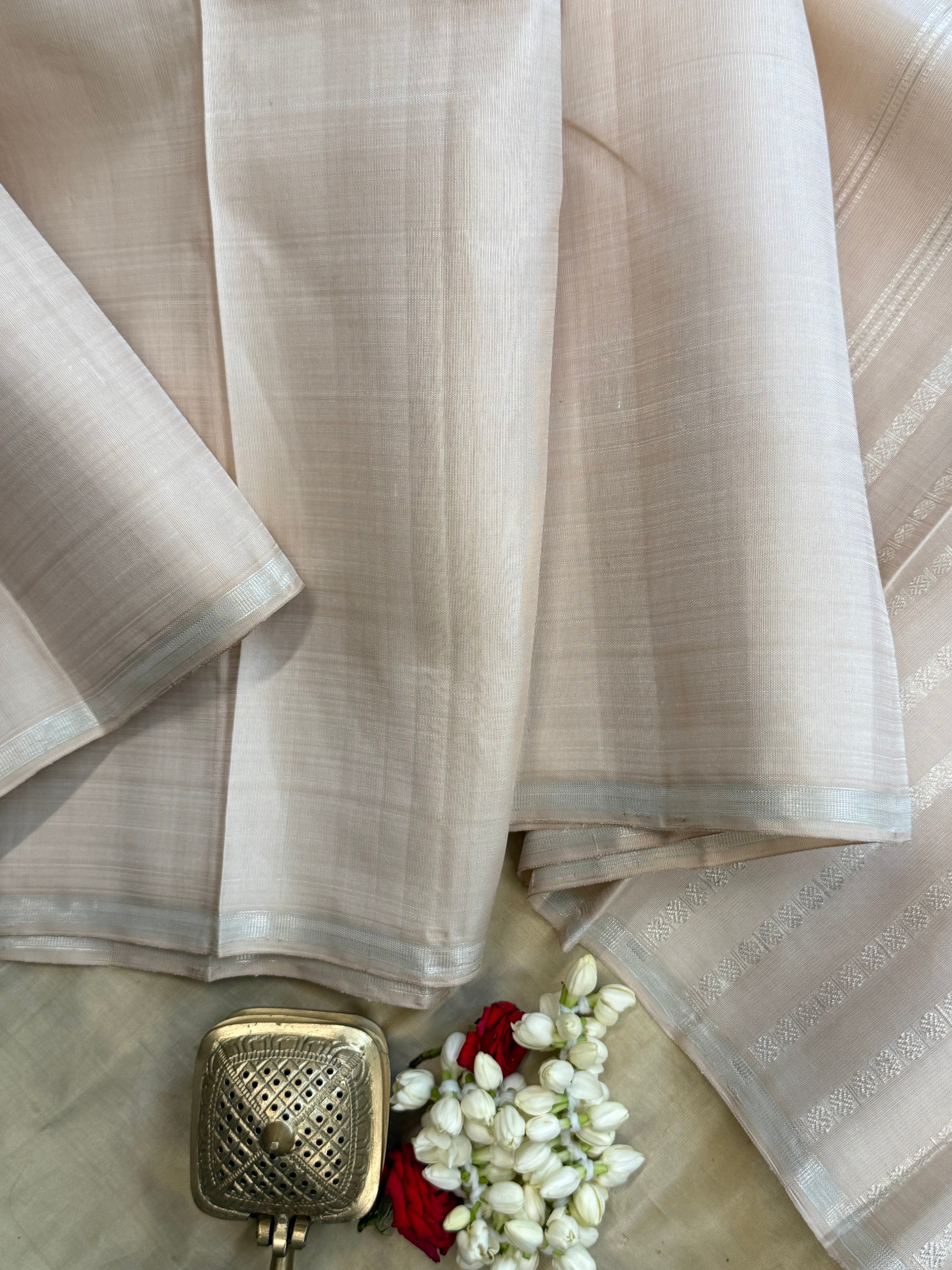 Onam edit - Offwhite plain unique pallu silver zari/ Kanjipuram silk