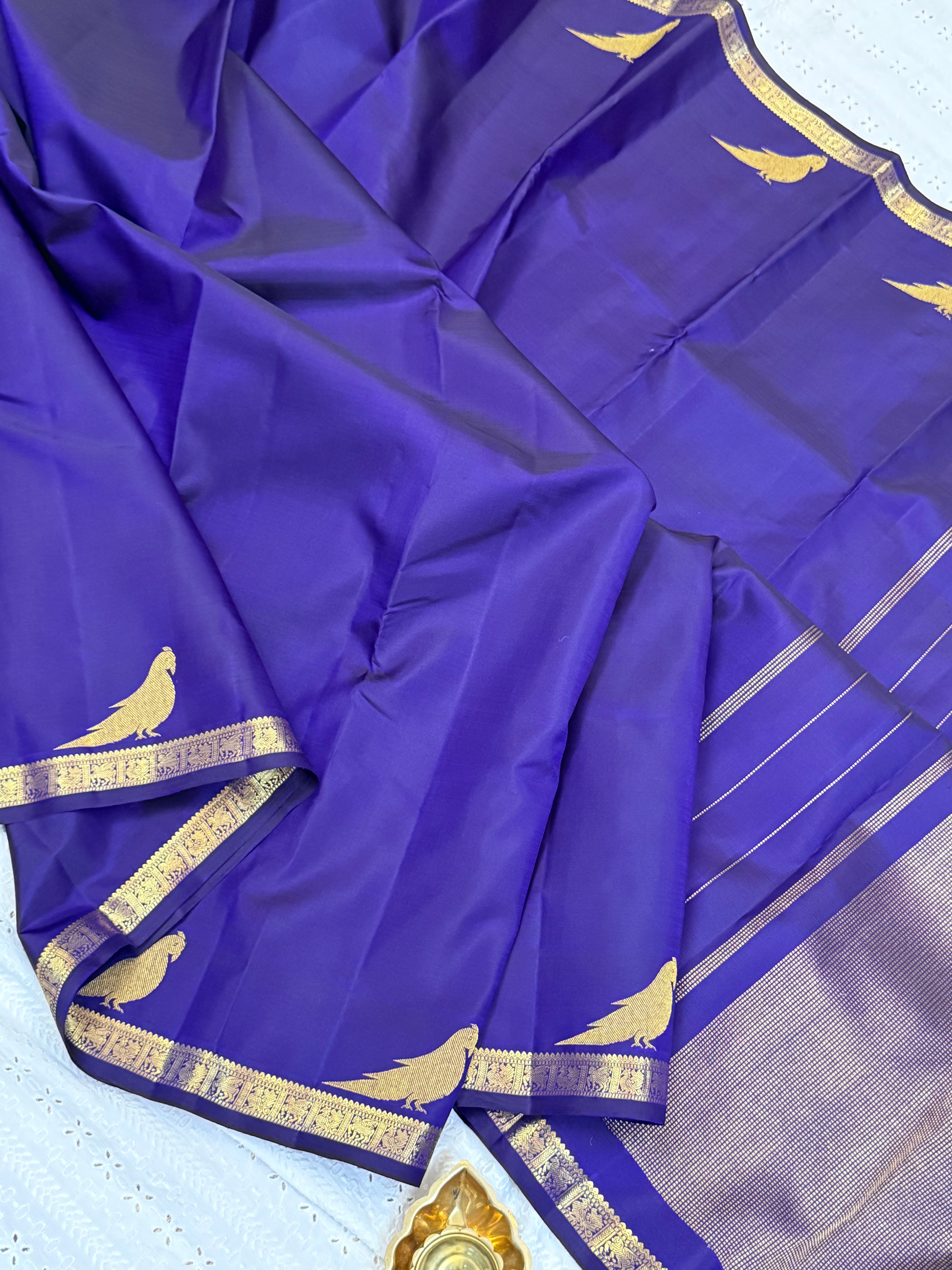 Deep purple kili Butta in border / kanjipuram silk saree CLSA10487