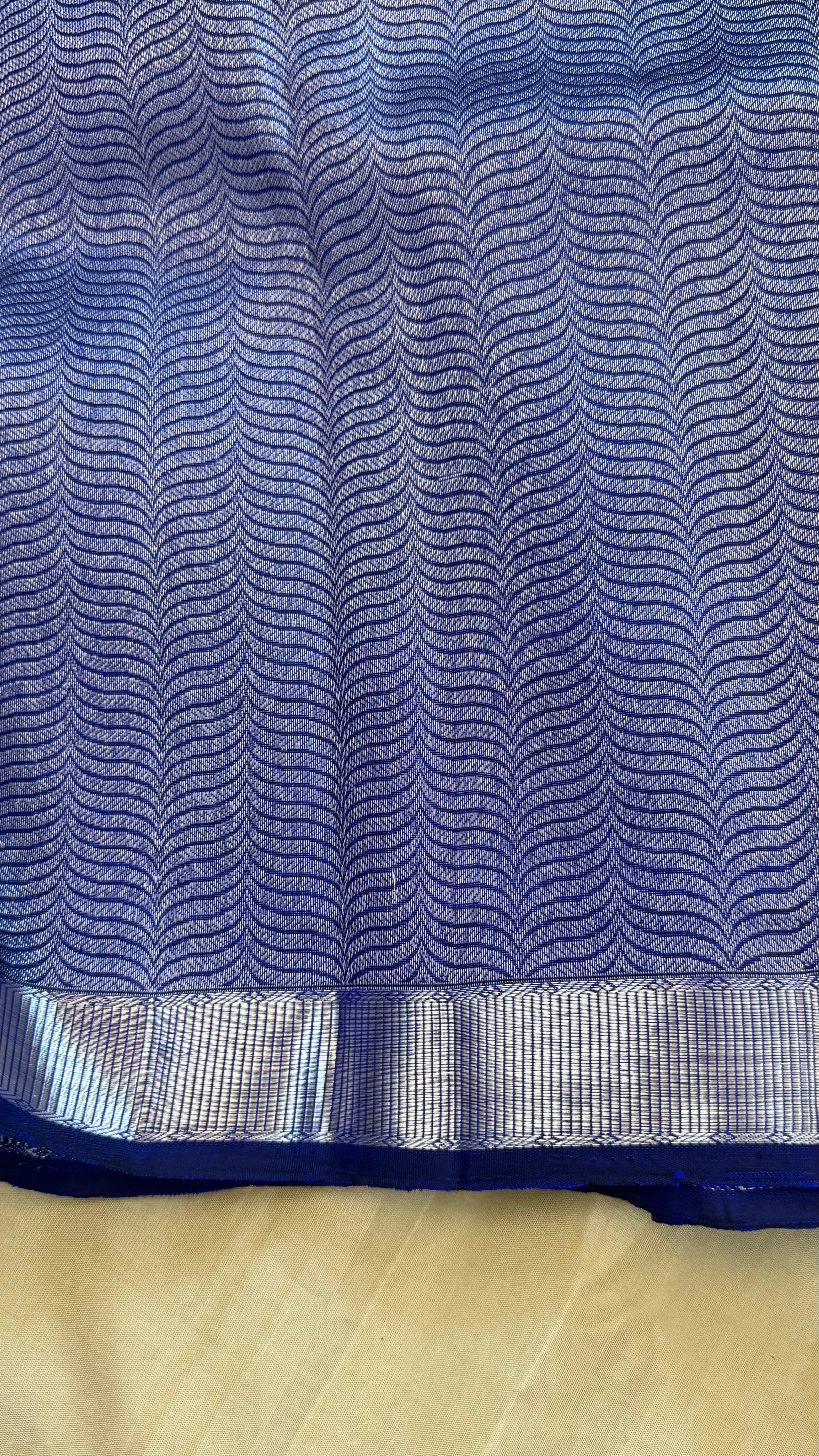 Blue silver vanki pattern / Kanjipuram Silk