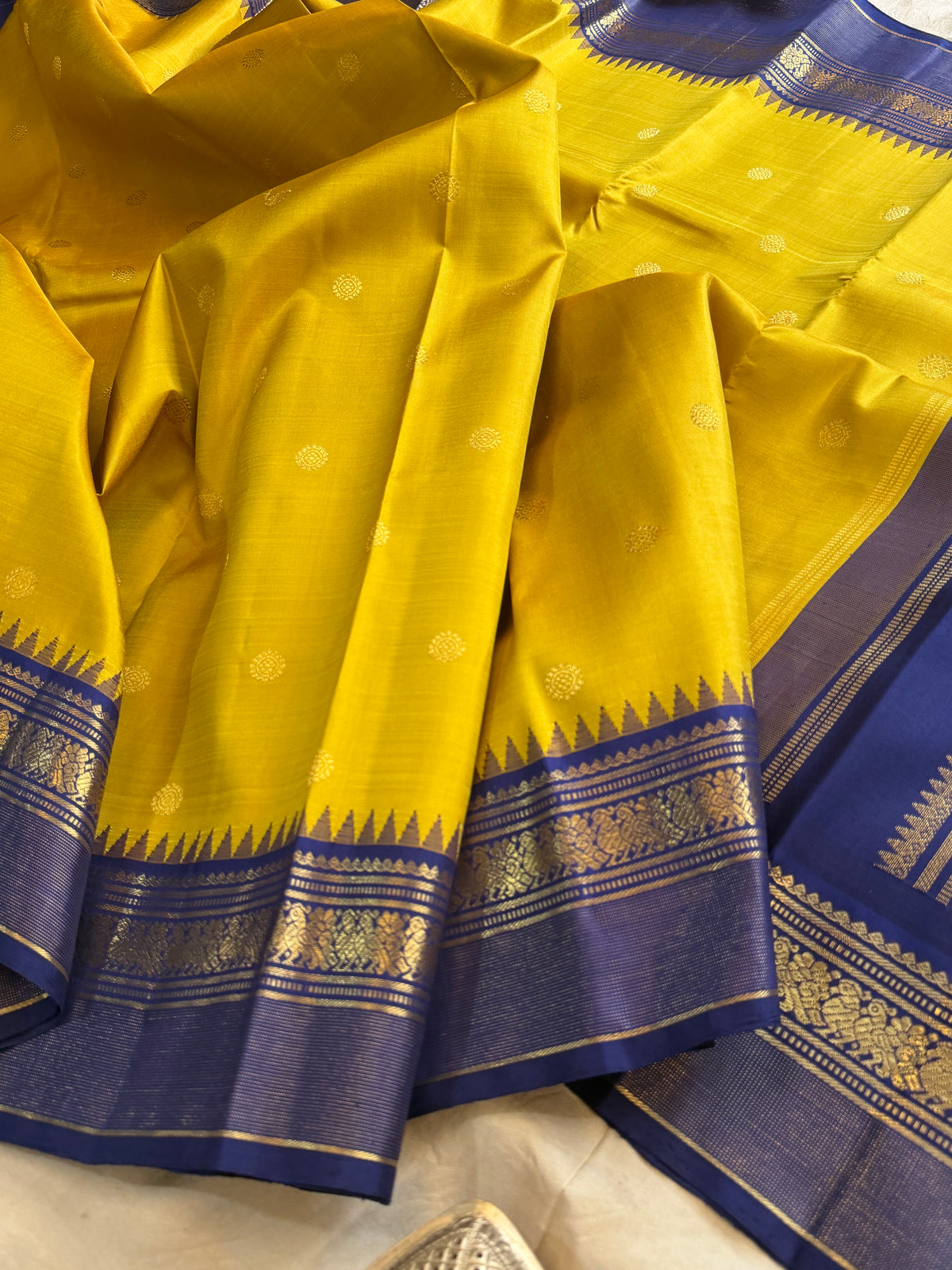 Green Sampanga Korvai  - pure Zari Kanjipuram silk