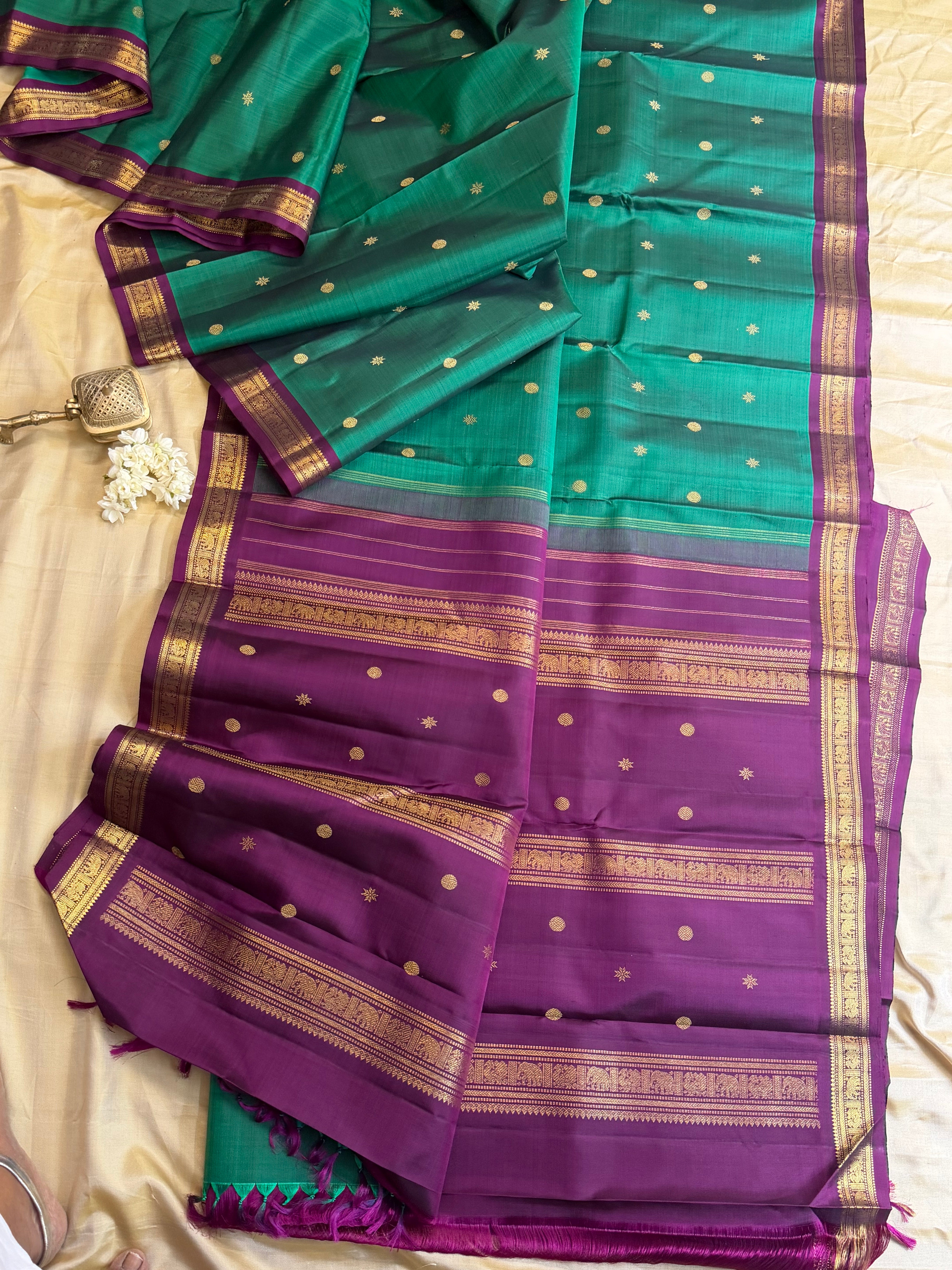 Rama green small border / Kanjipuram silk saree clsa 11410