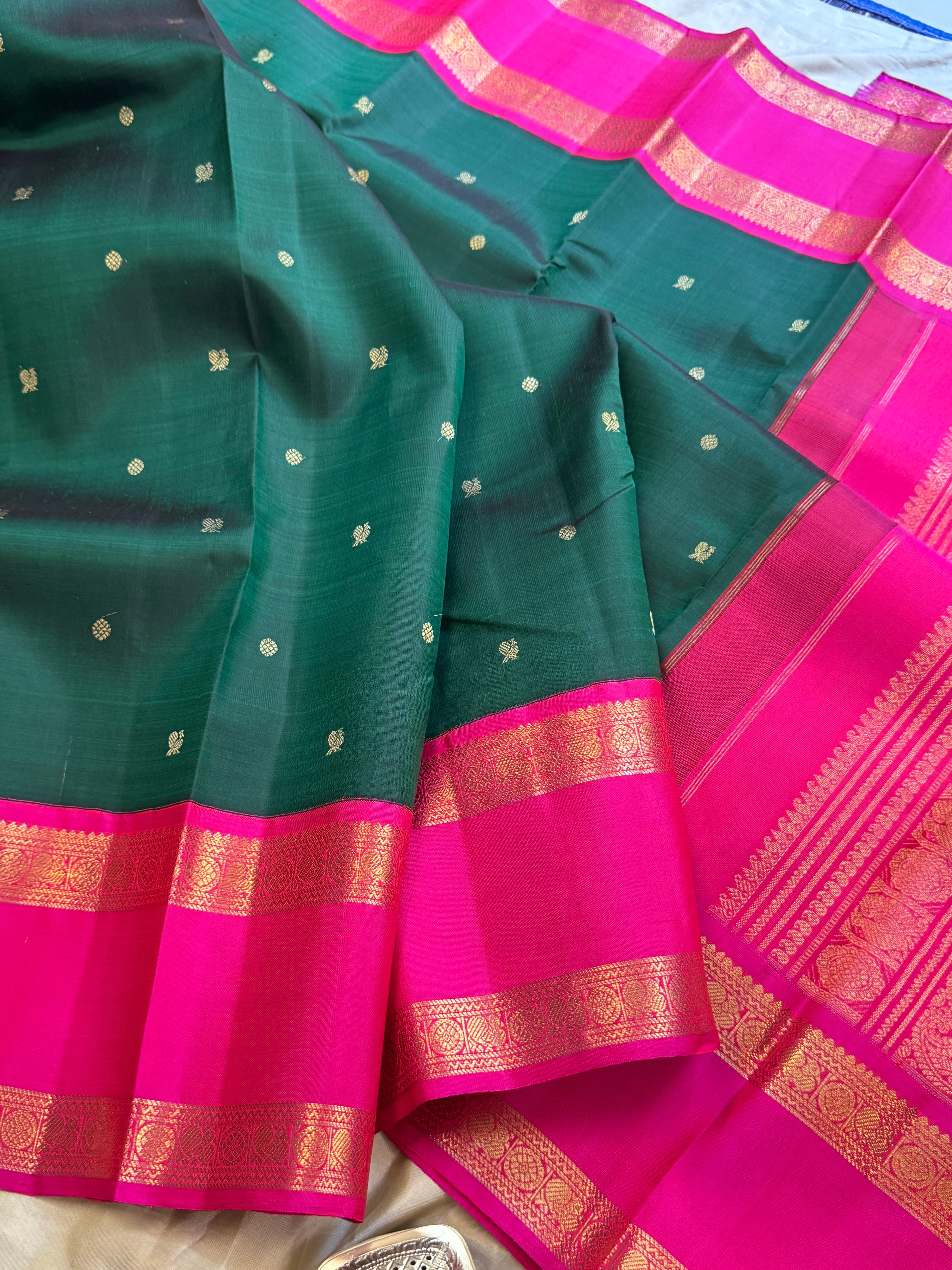 Double tone green korvai : kanjipuram silk