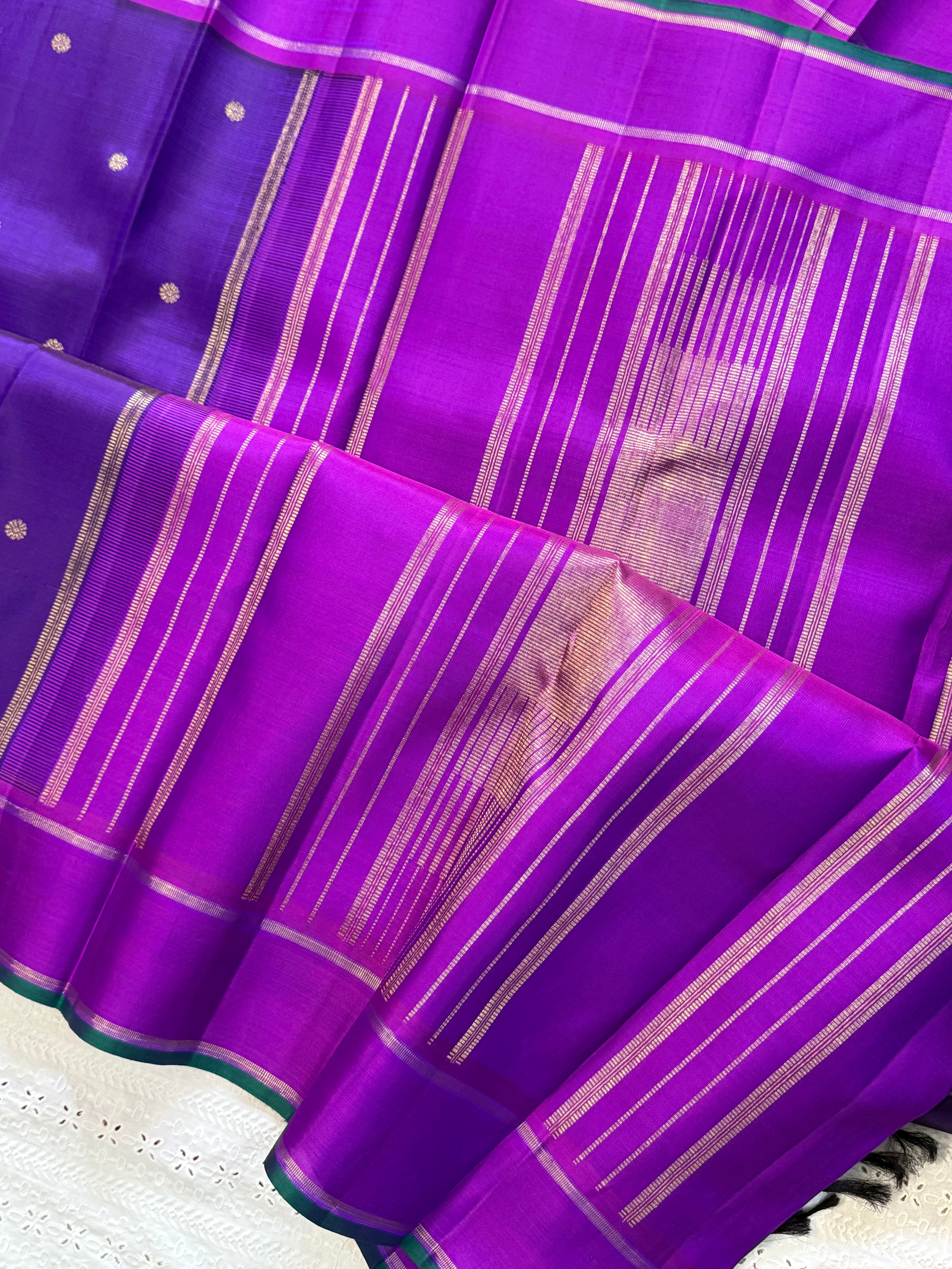 Deep purple round butta / Kanjipuram silk