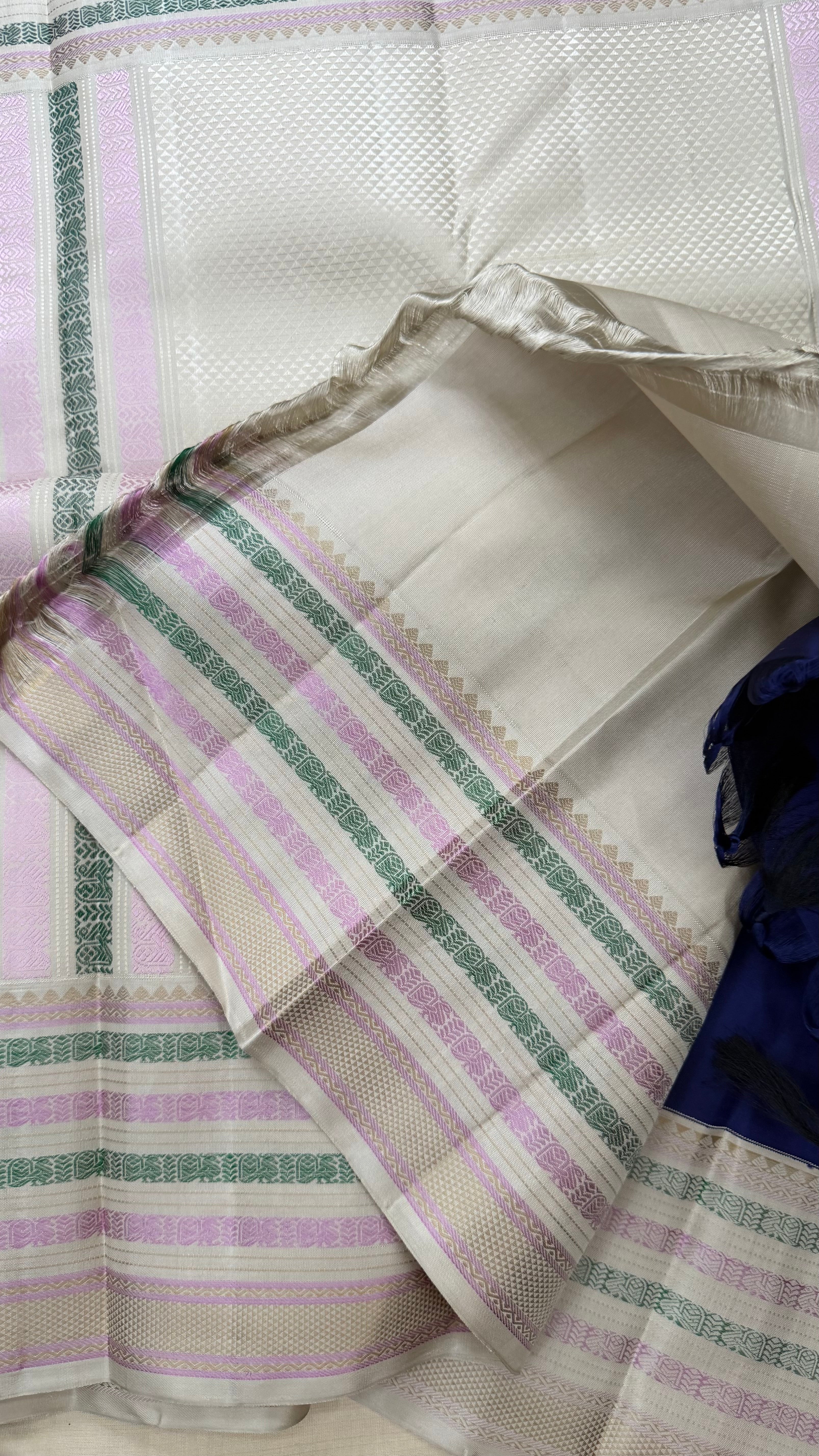 Amoha : Dark blue with cream Korvai Kanjipuram silk 9099CL