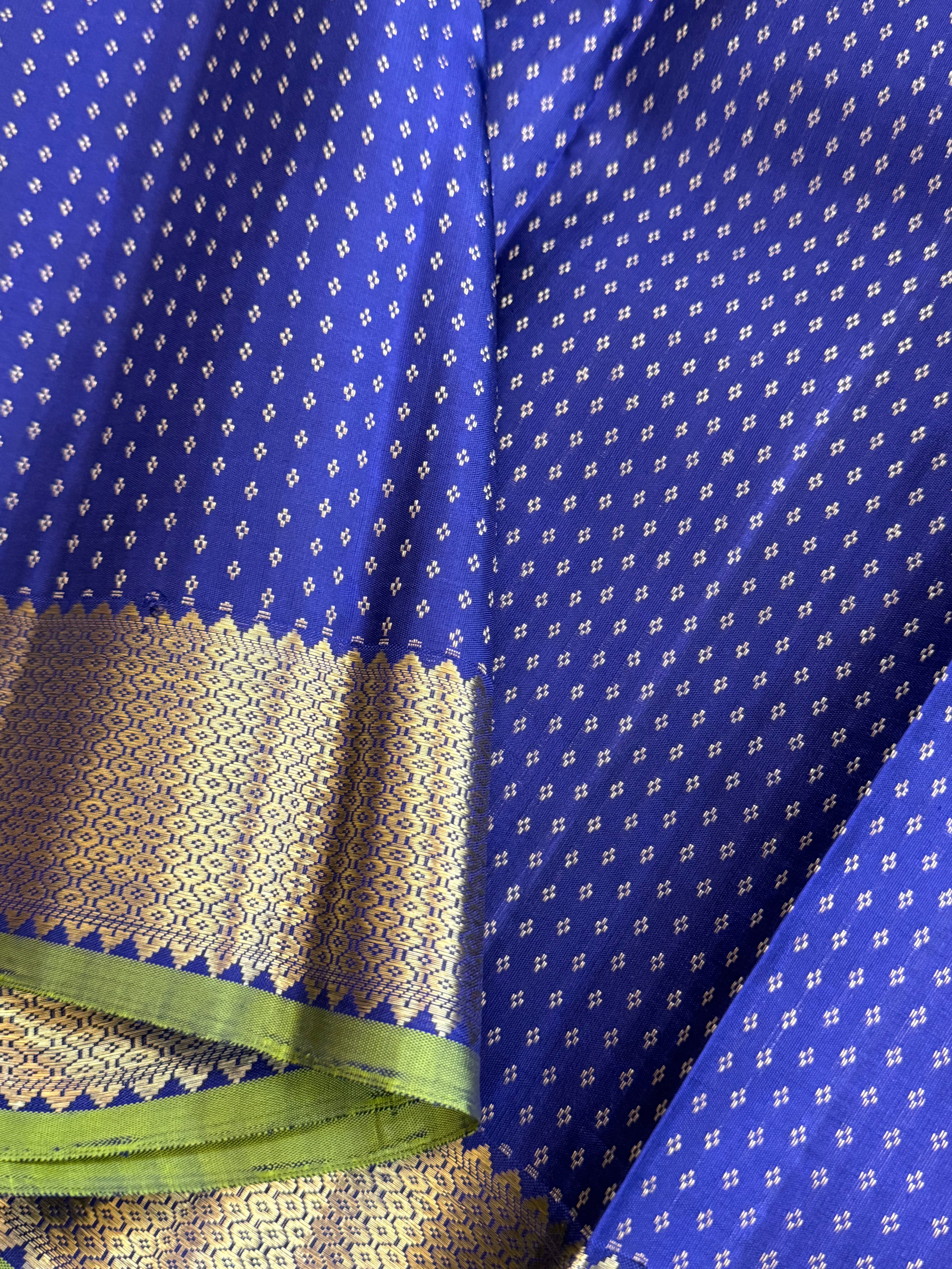 Royal blue thodar butta / Kanjipuram silk CL6152