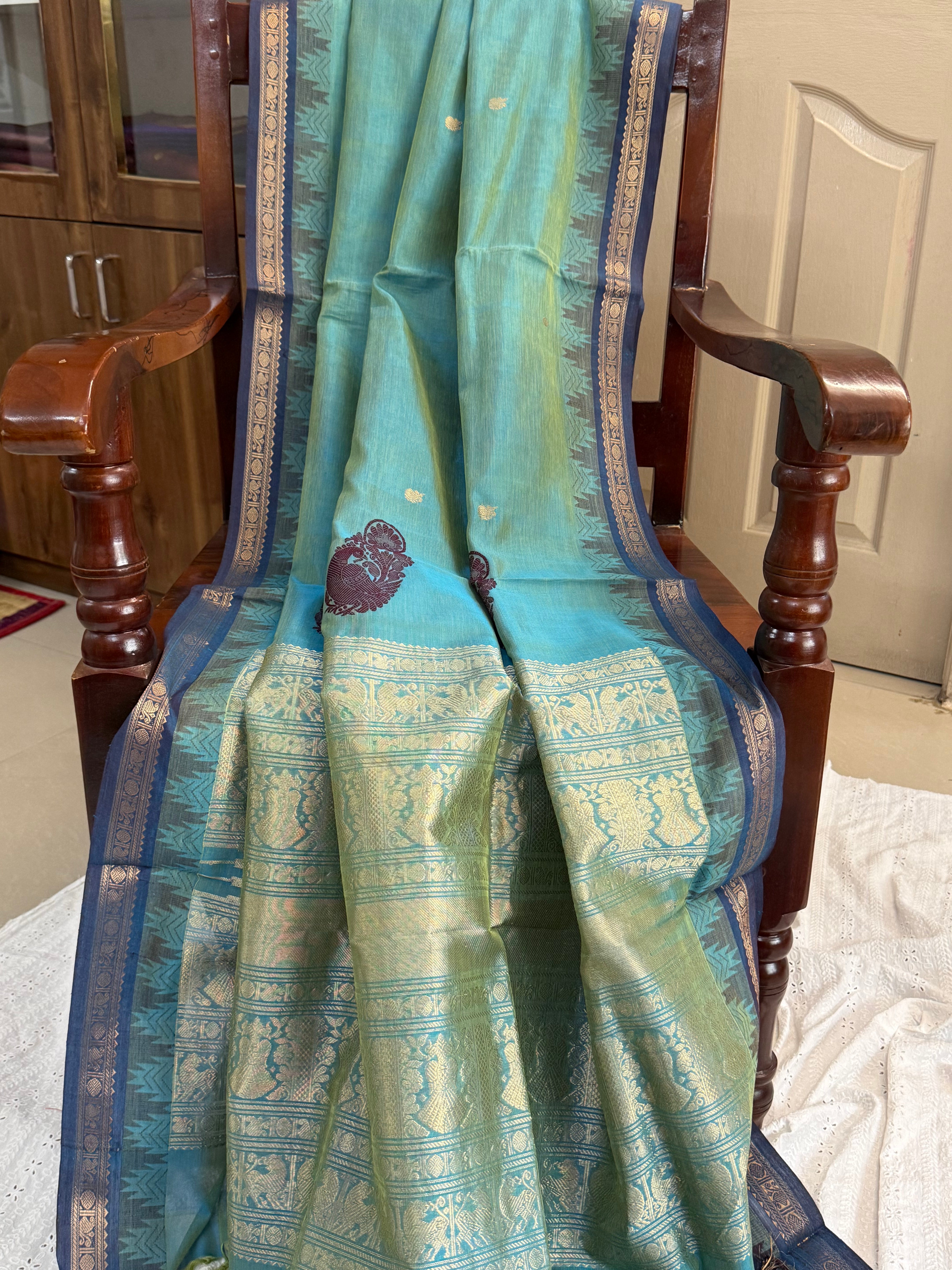 Green shot yellow small border/ silk cotton