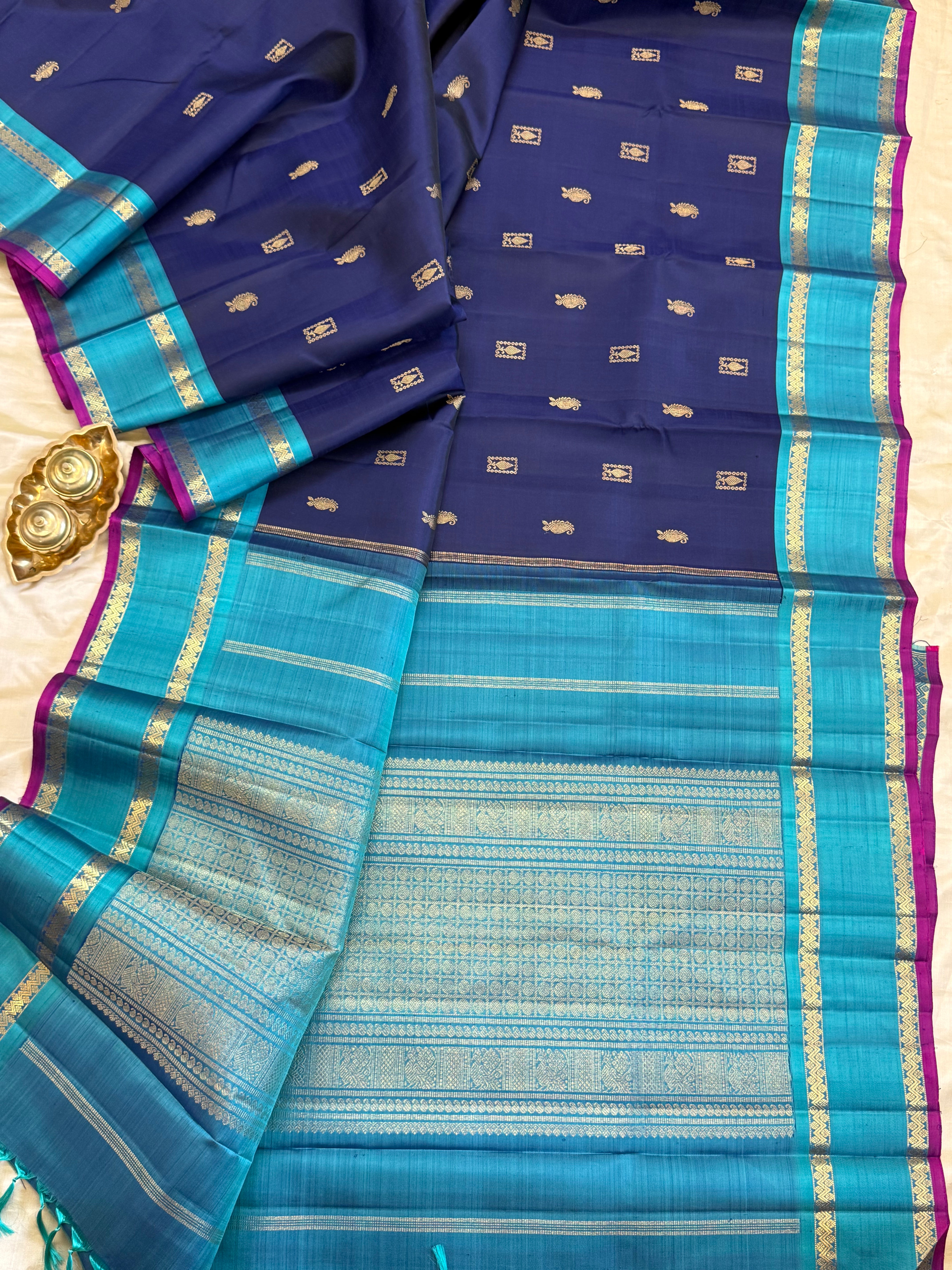 Deep Blue and anadha blue unique body butta / KANJIPURAM SILK SAREE CLSA 10709