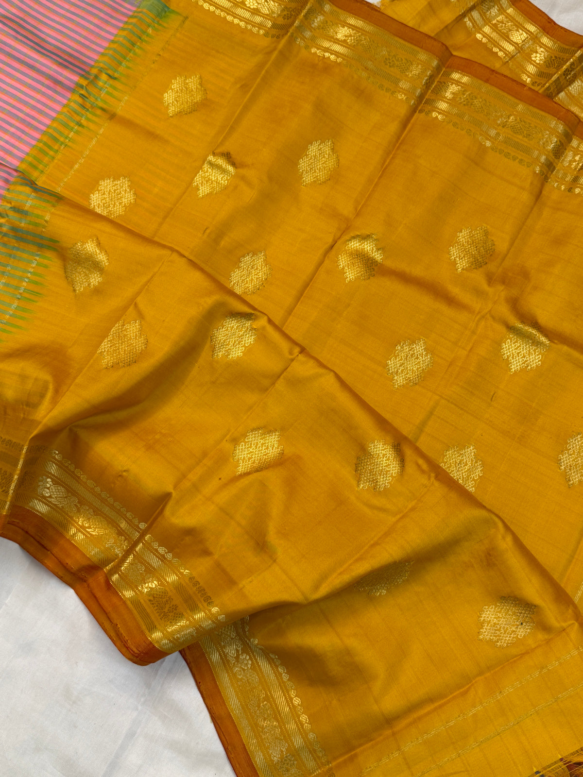 Gadwal silk Multi colour temple Korvai clsa 5638