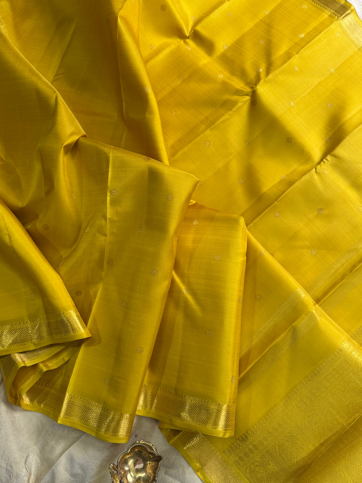 lemon shot yellow with small border pure zari /kanjipuram silk saree clsa 12741