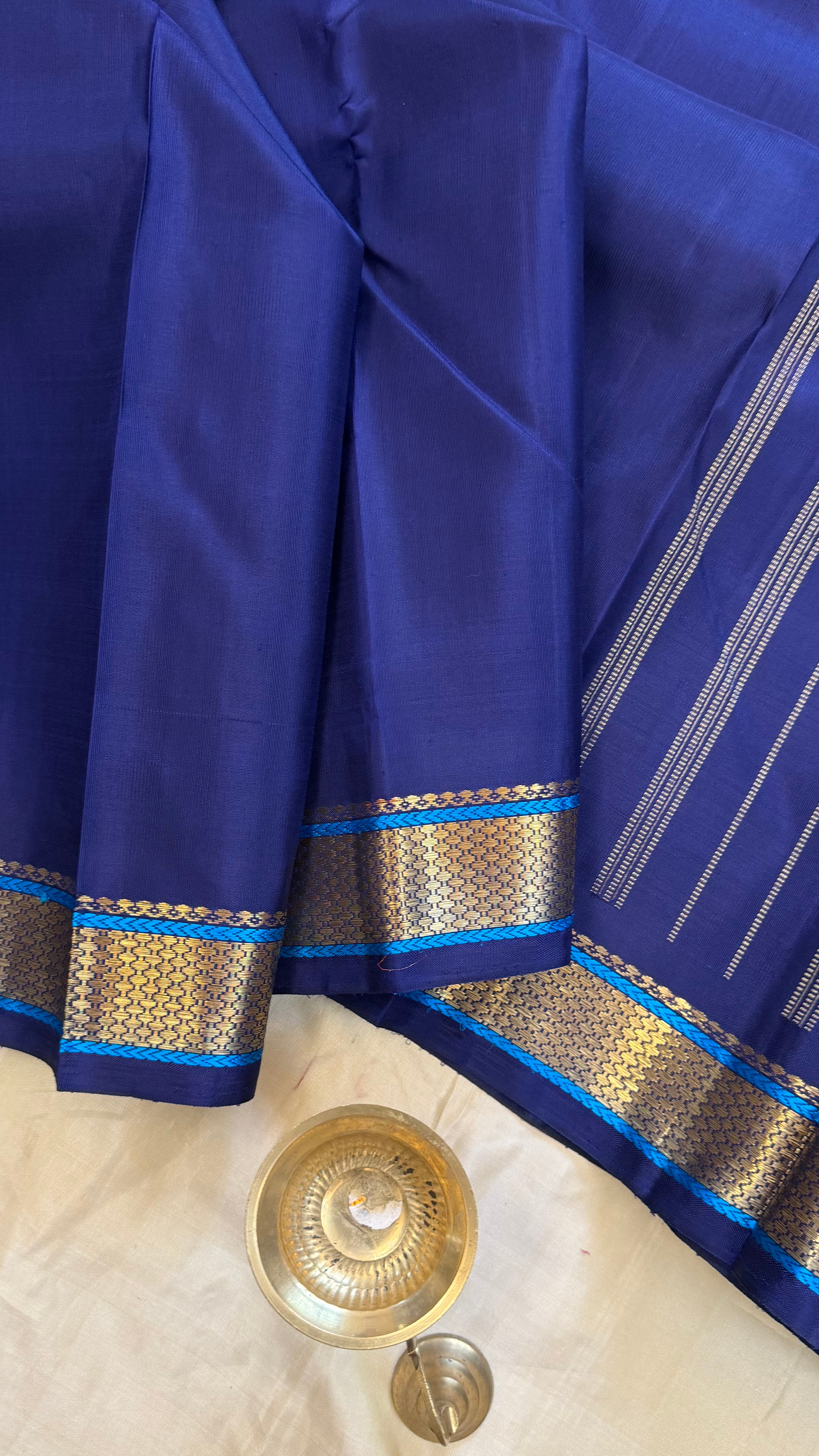 Dark blue getti border/ Kanjipuram Silk