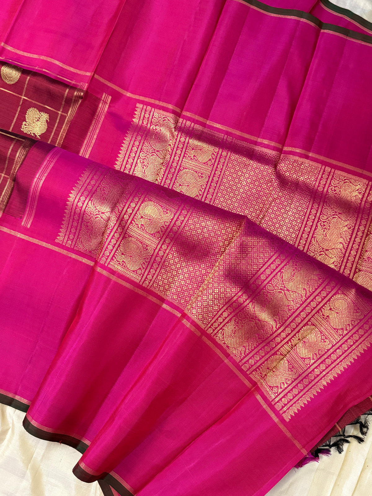 Maroon with long border Pure Zari Annam chakram Kattam butta /kanjipuram silk saree