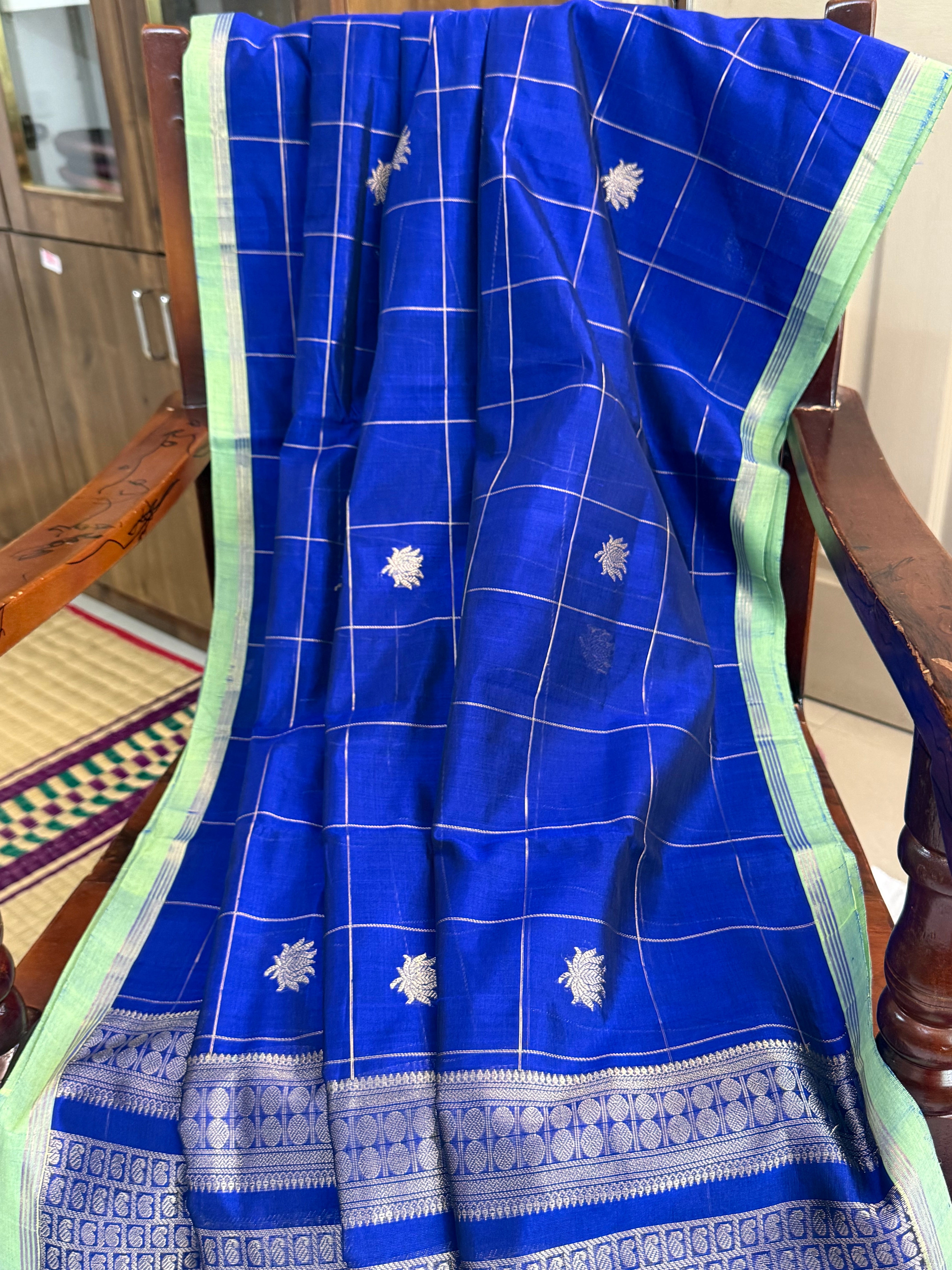 Royal blue kattam Lotus butta/ Silk Cotton