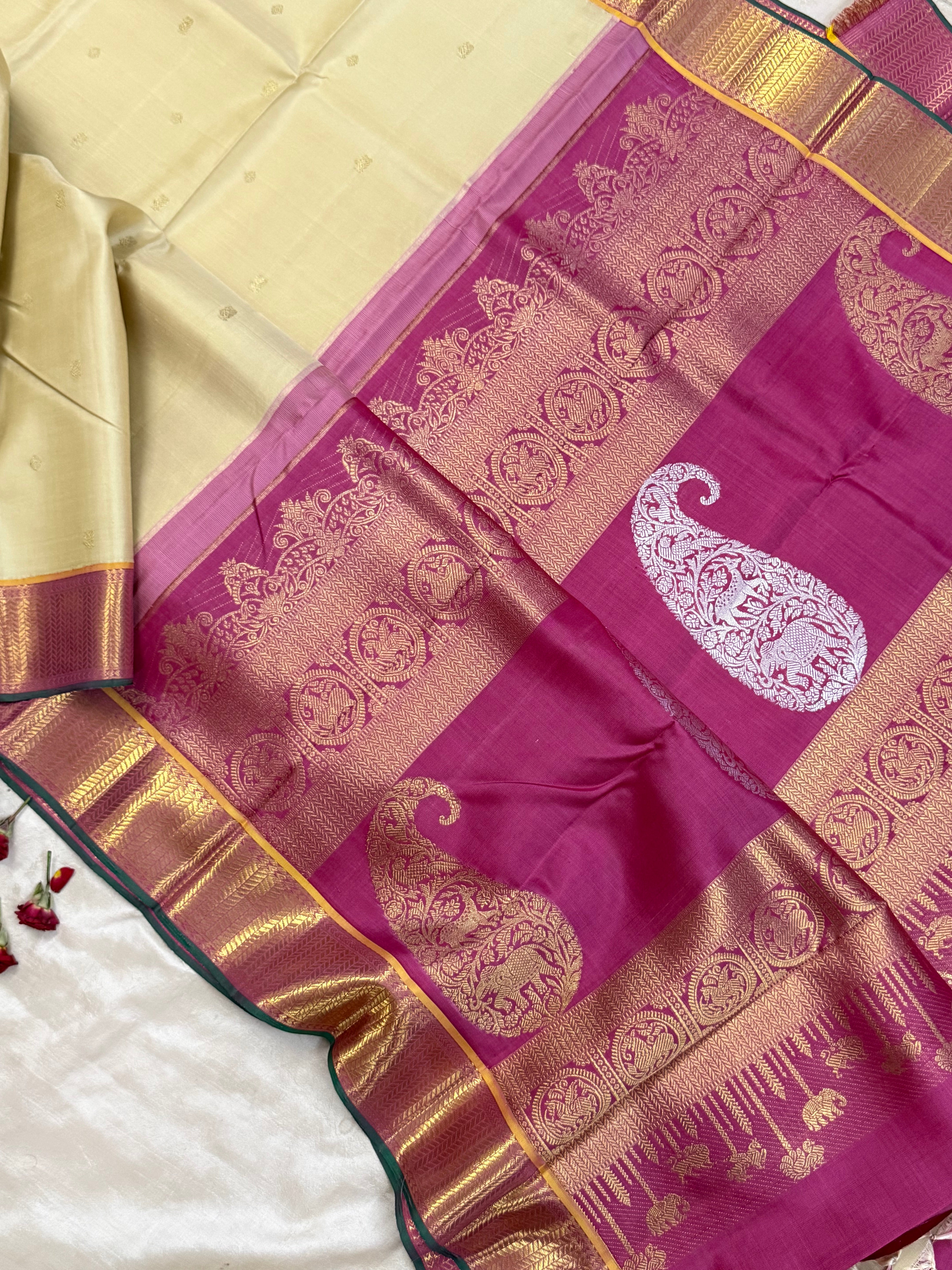 Cremish and pink kai korvai unique pallu/ Kanjipuram silk