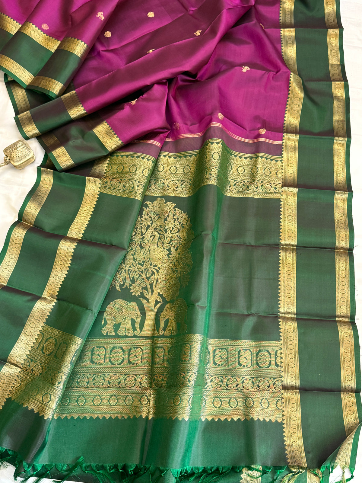 Special edition Majenta with Zari Butta silk saree/clsa 12400