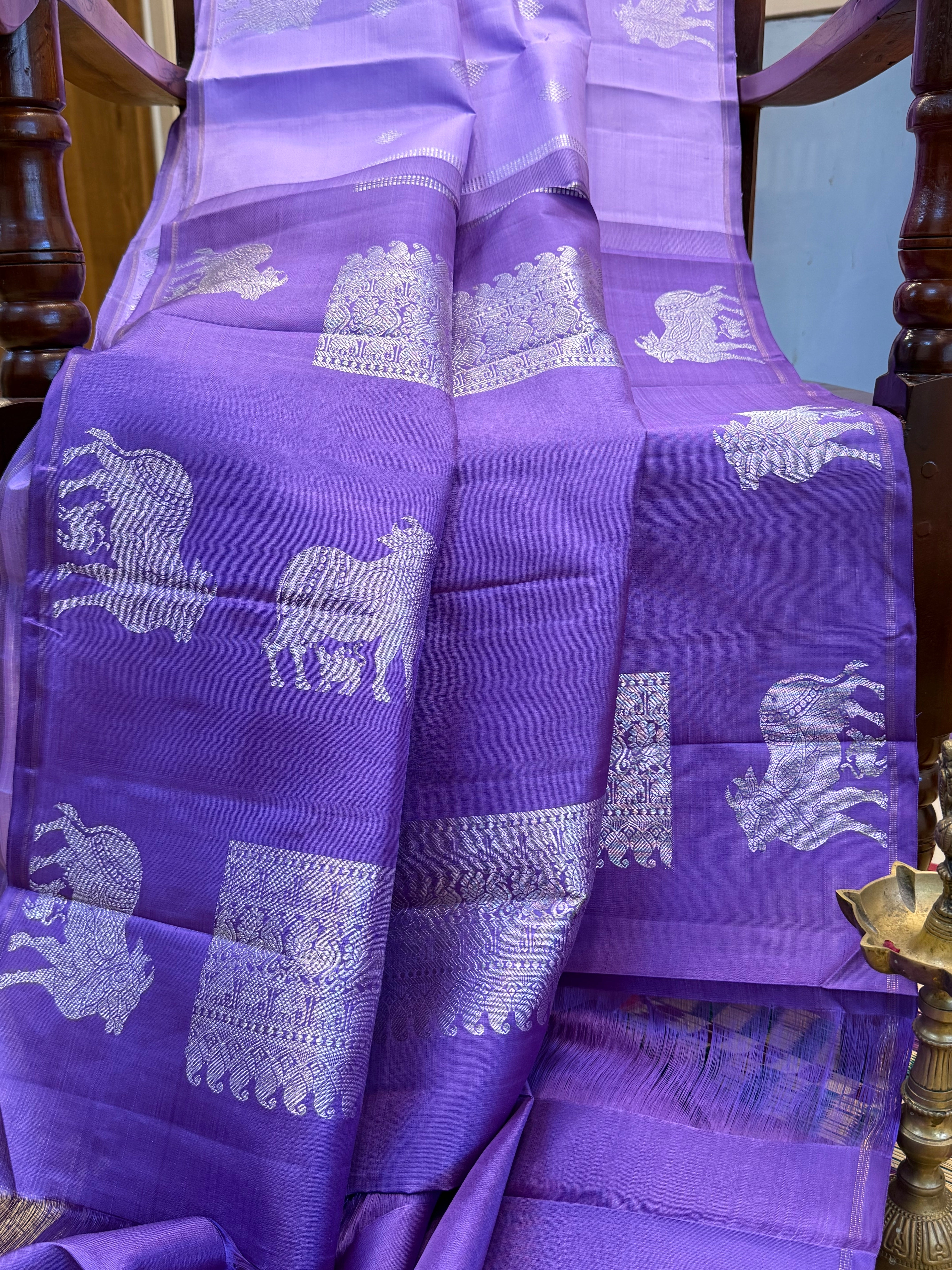 Lavender silver komatha and kolam butta borderless / Kanjipuram silk CL10146