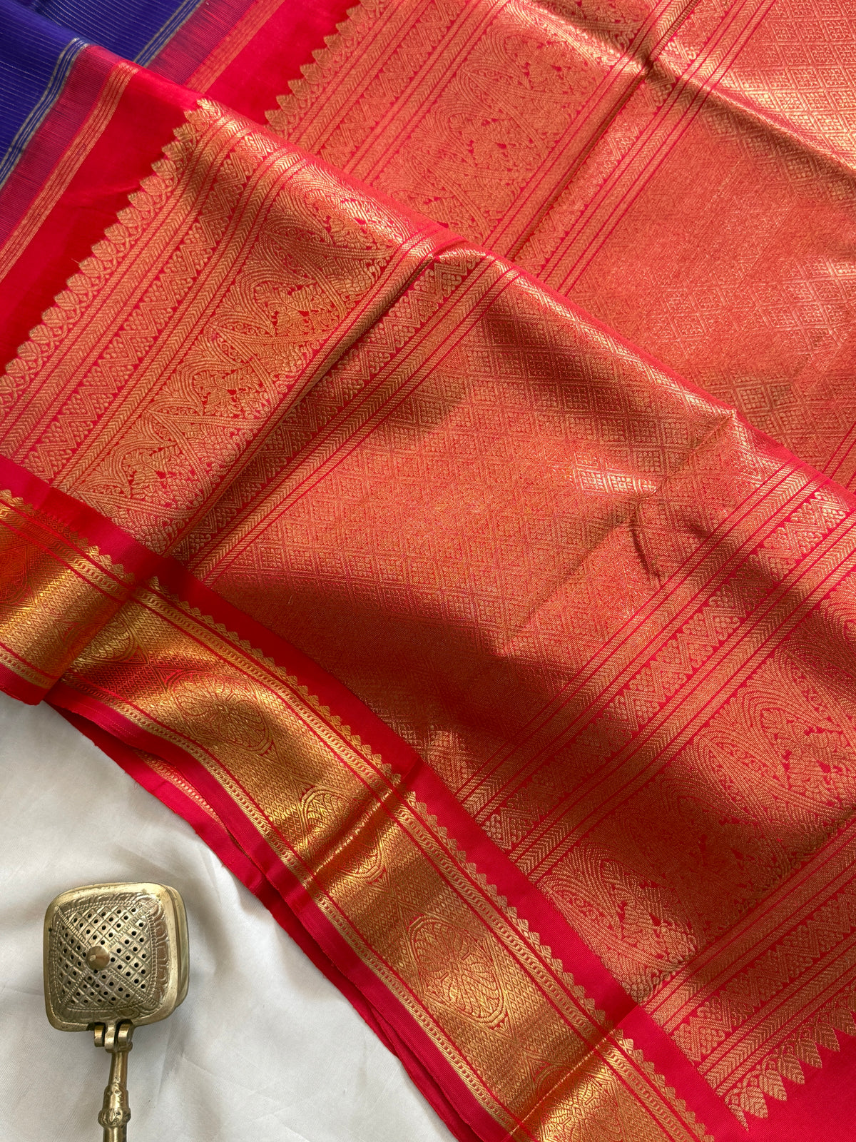 Brinjal blue - Day 3 Navarthri colour pure Zari Kanjipuram silk / blue Vairaoosi Butta clsa 949
