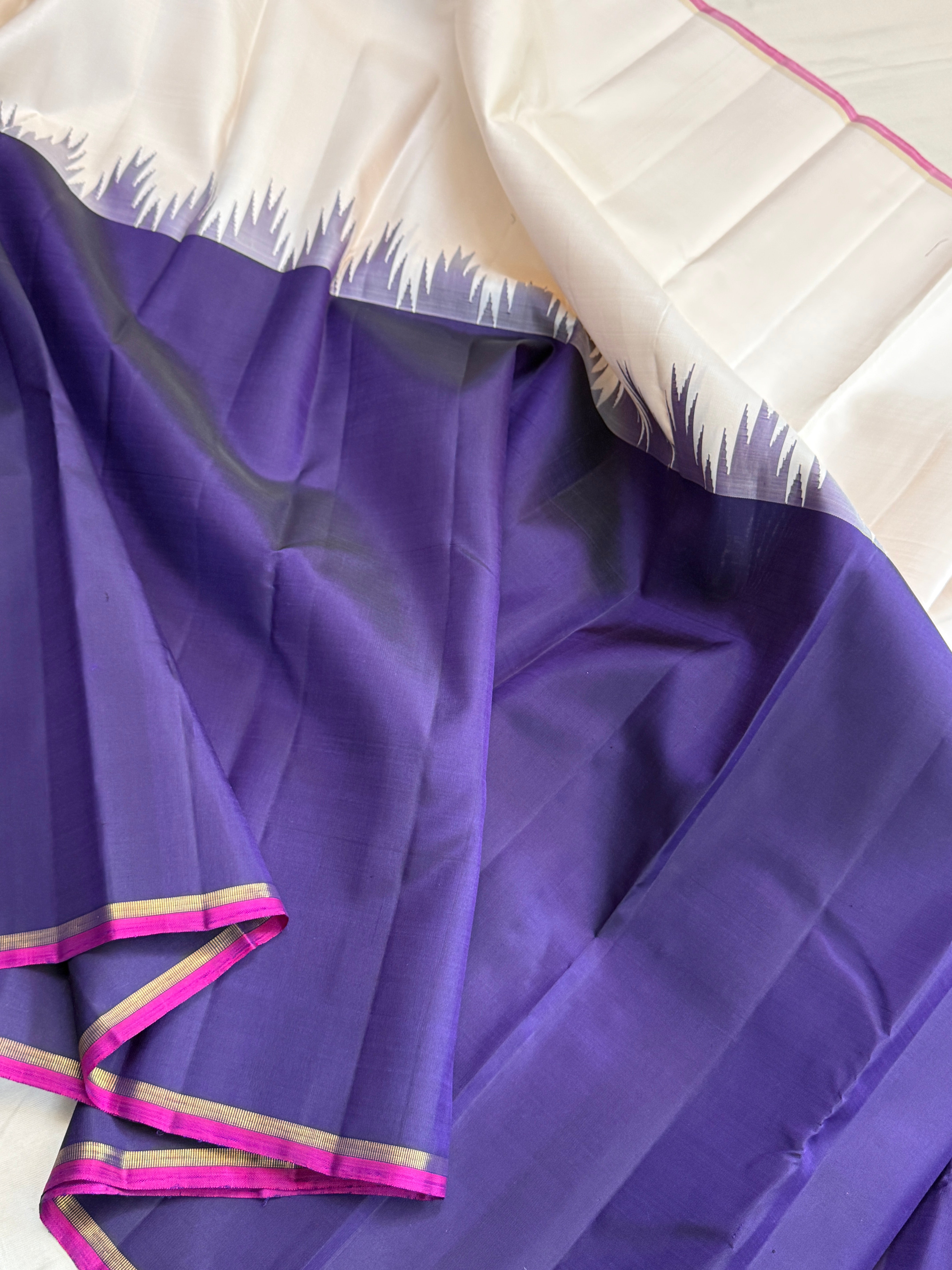 Purple and offwhite half an half pattern / Kanjipuram silk/clsa 11595