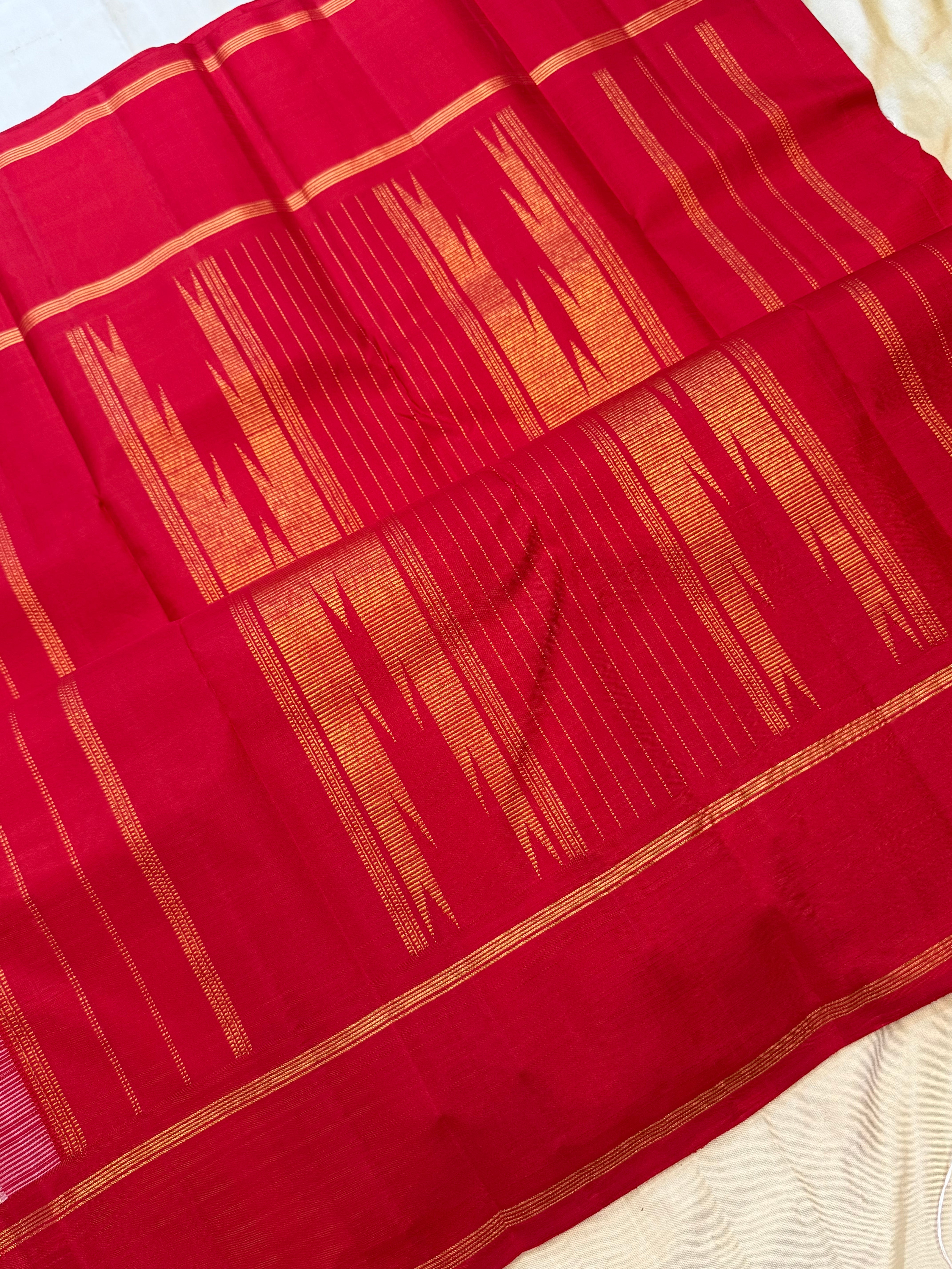 Offwhite and red checks / Arani silk