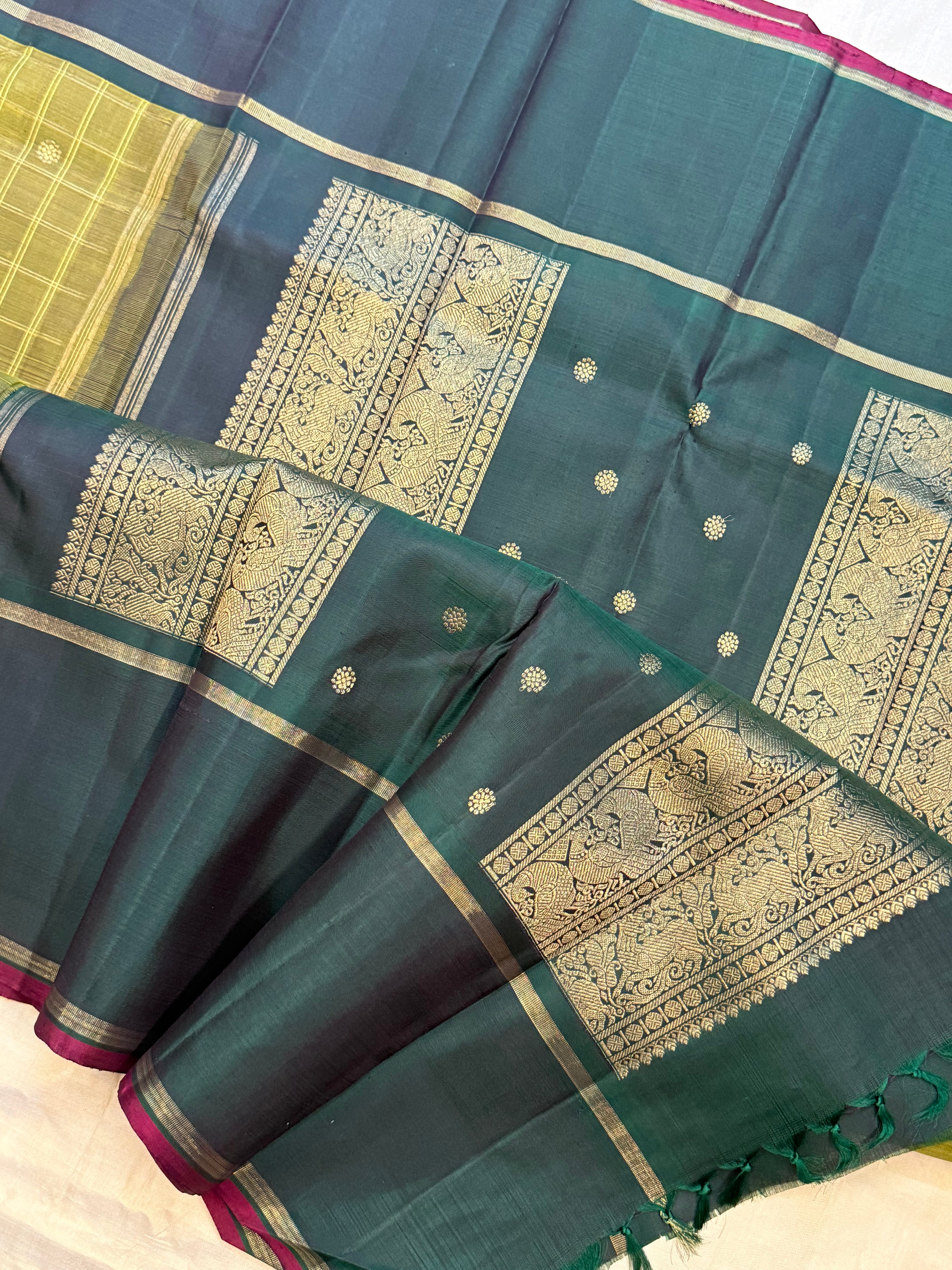 Olive green kattam butta and dark green/ Kanjipuram silk
