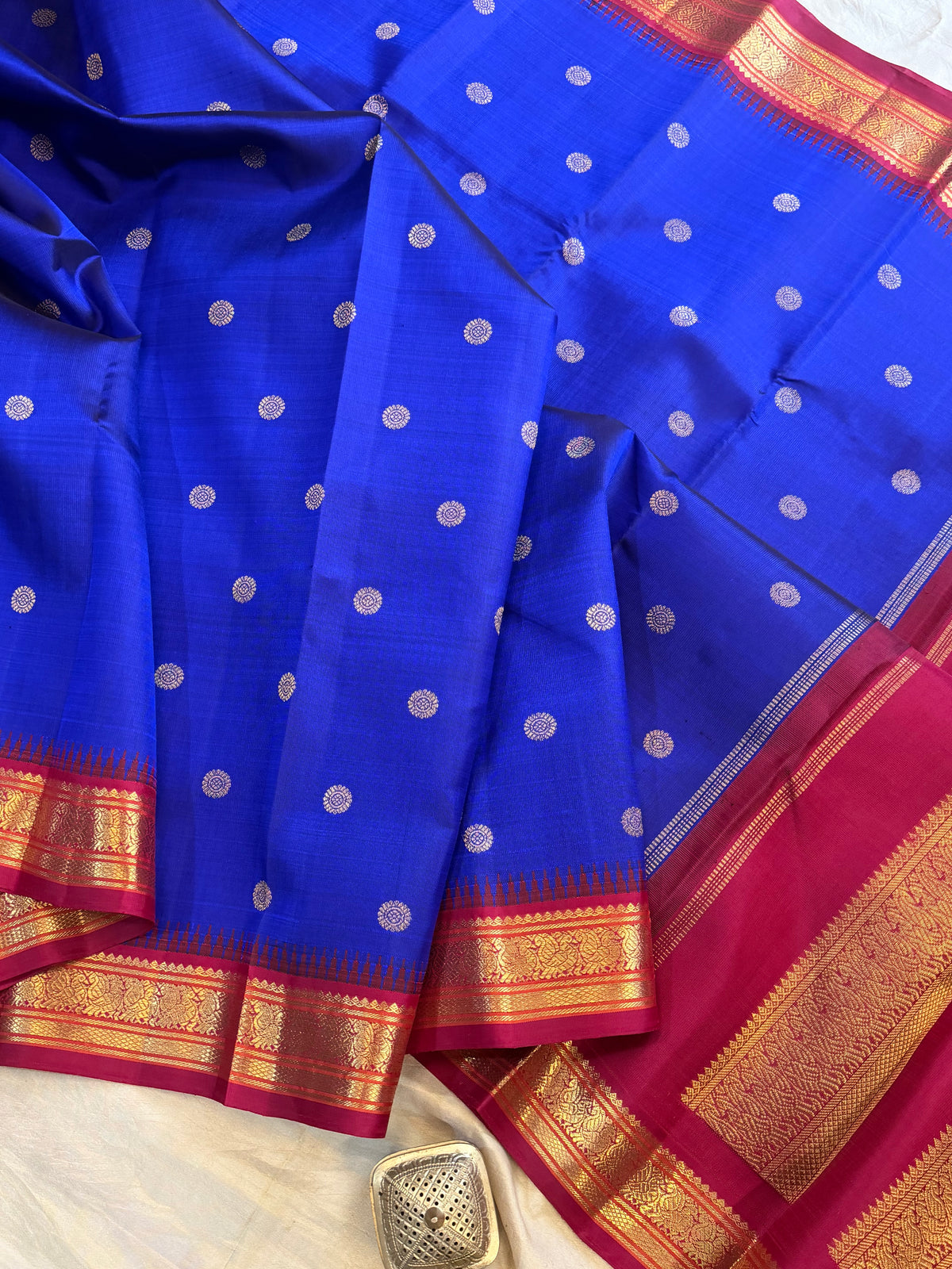 Ms blue Kai Korvai - pure Zari Kanjipuram silk