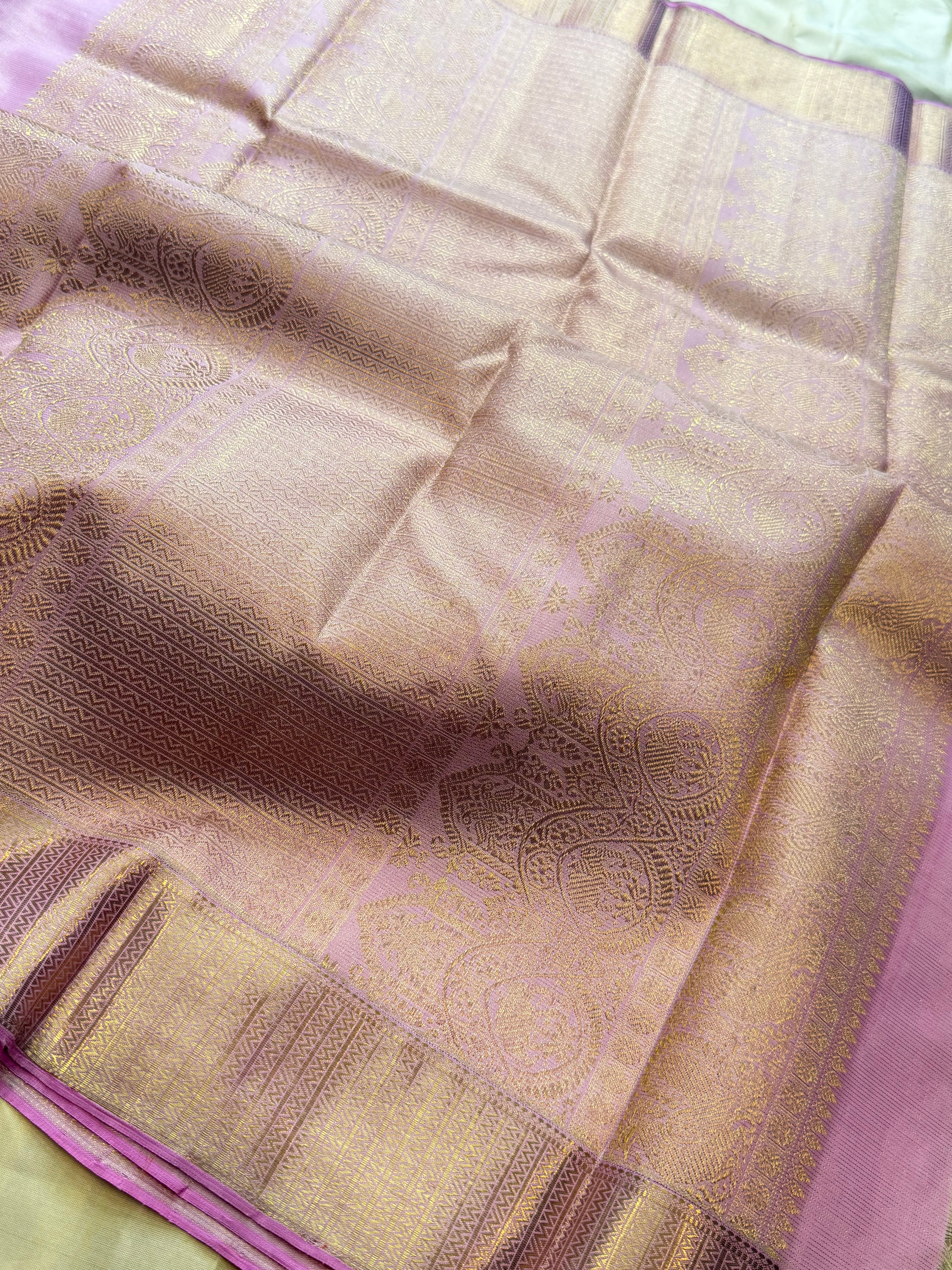 Light pastel pink  Vairaoosi / pure Zari Kanjipuram silk