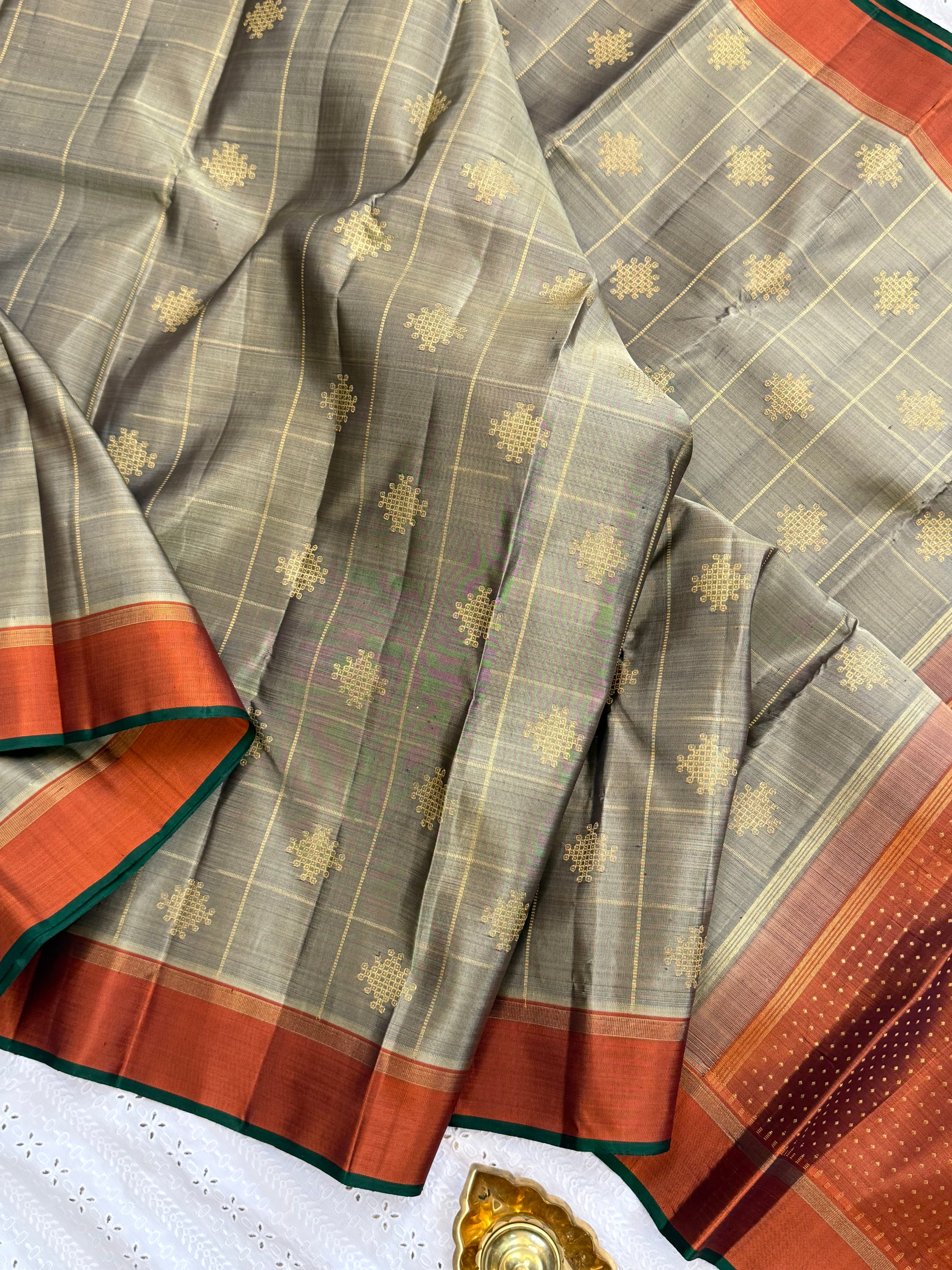 Grey kattam kolam butta and rust/ kanjipuram silk CL9001