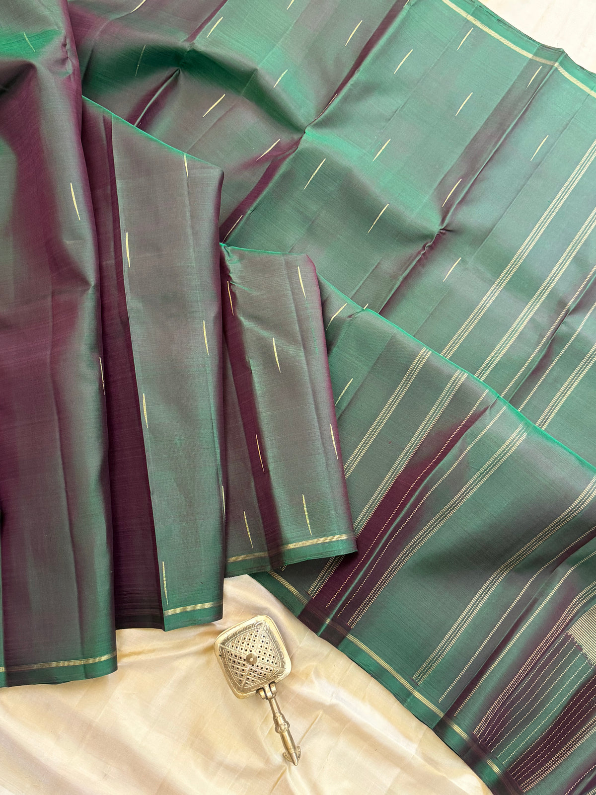 Colours of Navarathri green malli Butta  / pure Kanjipuram silk