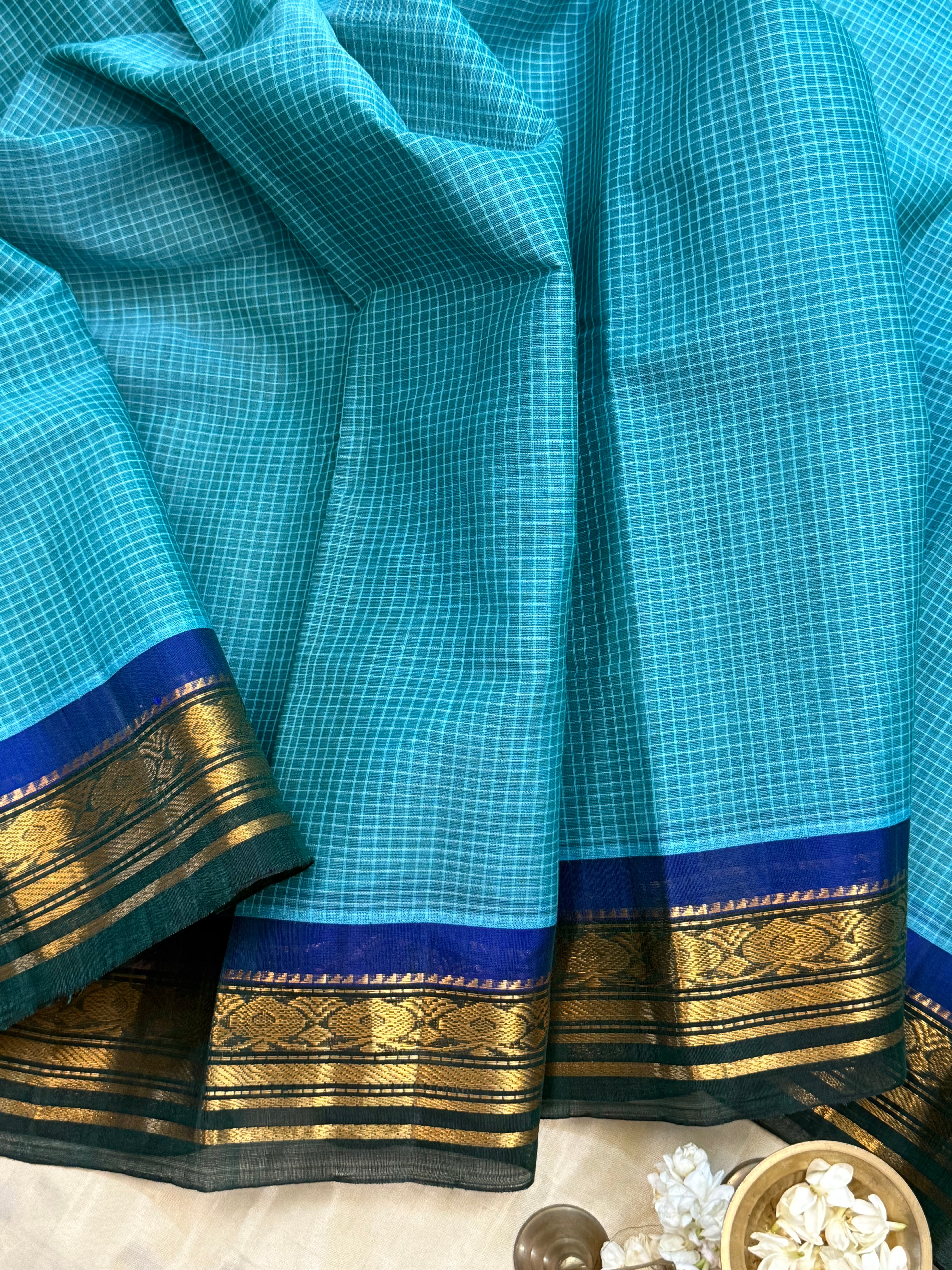 Turquoise blue and green korvai / Gadwal Cotton (No Blouse)